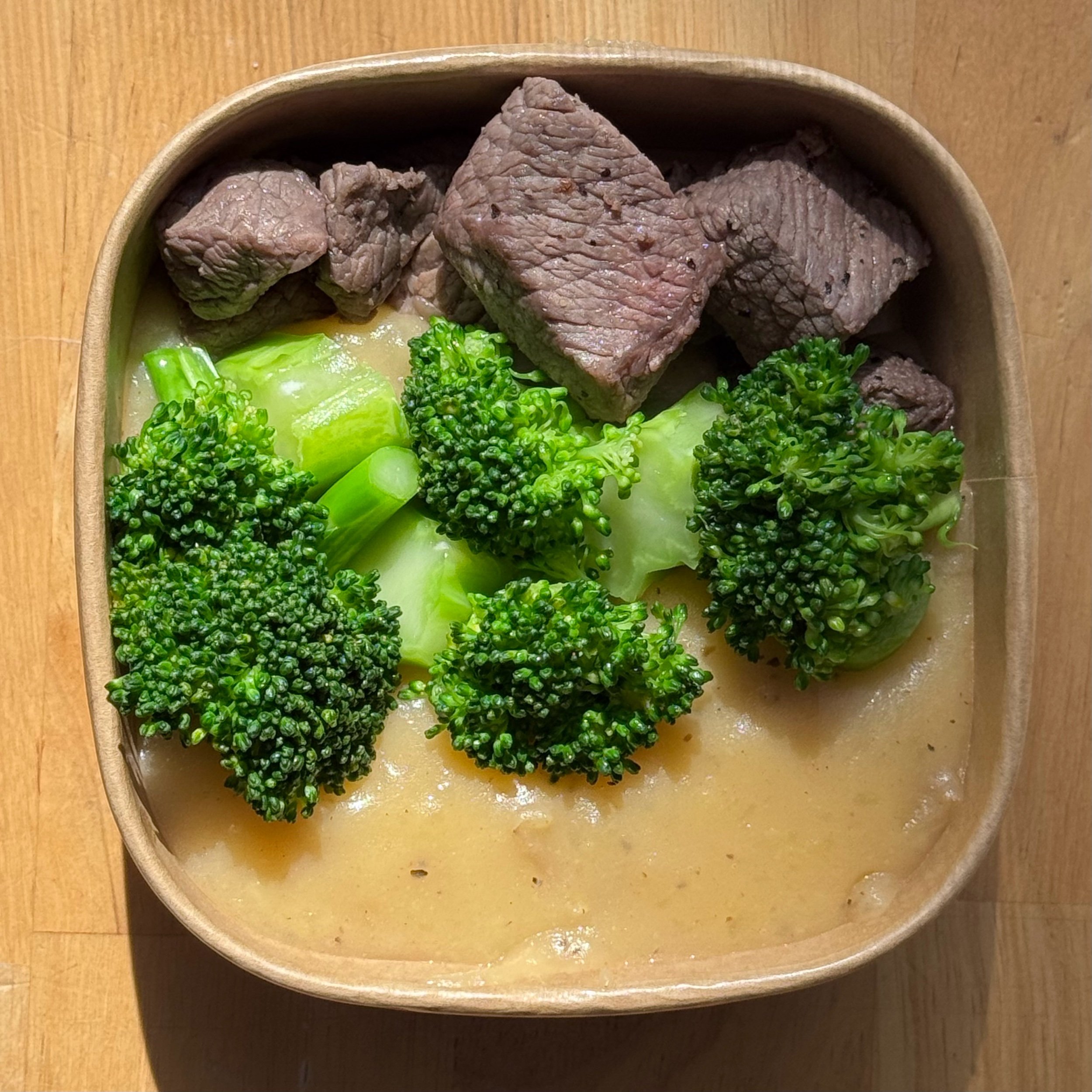 Steak Bites with Mashed Potatoes &amp; Broccoli