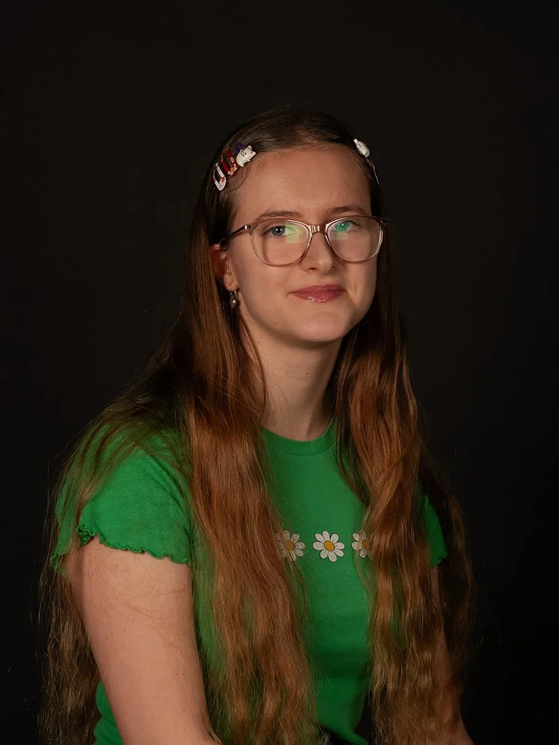 A Masterclass in Expression: Beverley Baker’s Viral Visual: Art that Pops the Feed