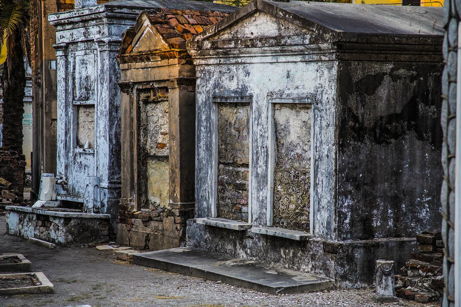 “CITY OF THE DEAD” 19 IN X 13 IN, PHOTOGRAPHY