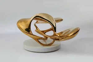 Jason Shih - 

Taoyuan District, Taiwan. 
“Rising" 
Cast bronze and jade
125 x 45 cm