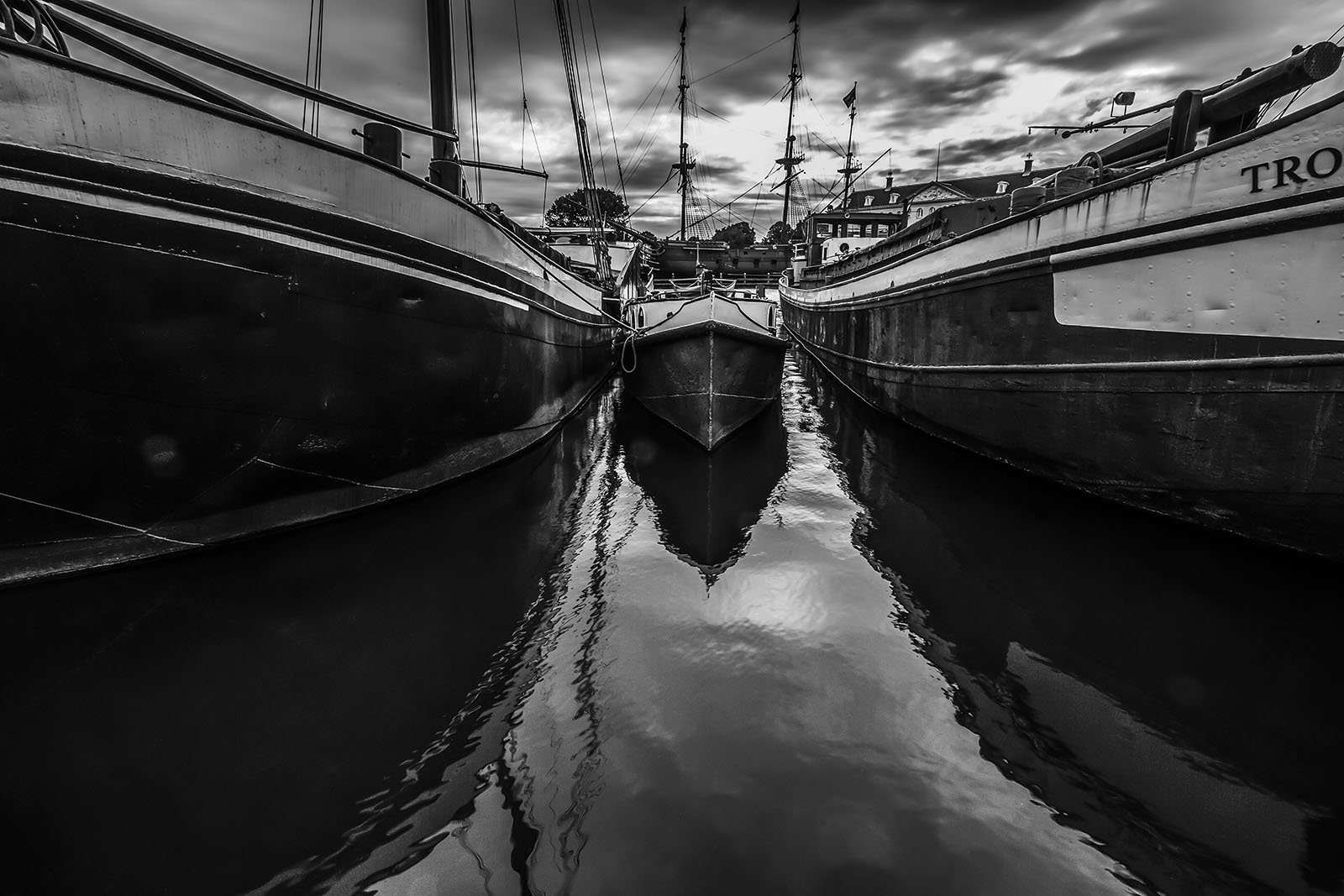 “Amsterdam Harbor” 19 in x 13 in, photography