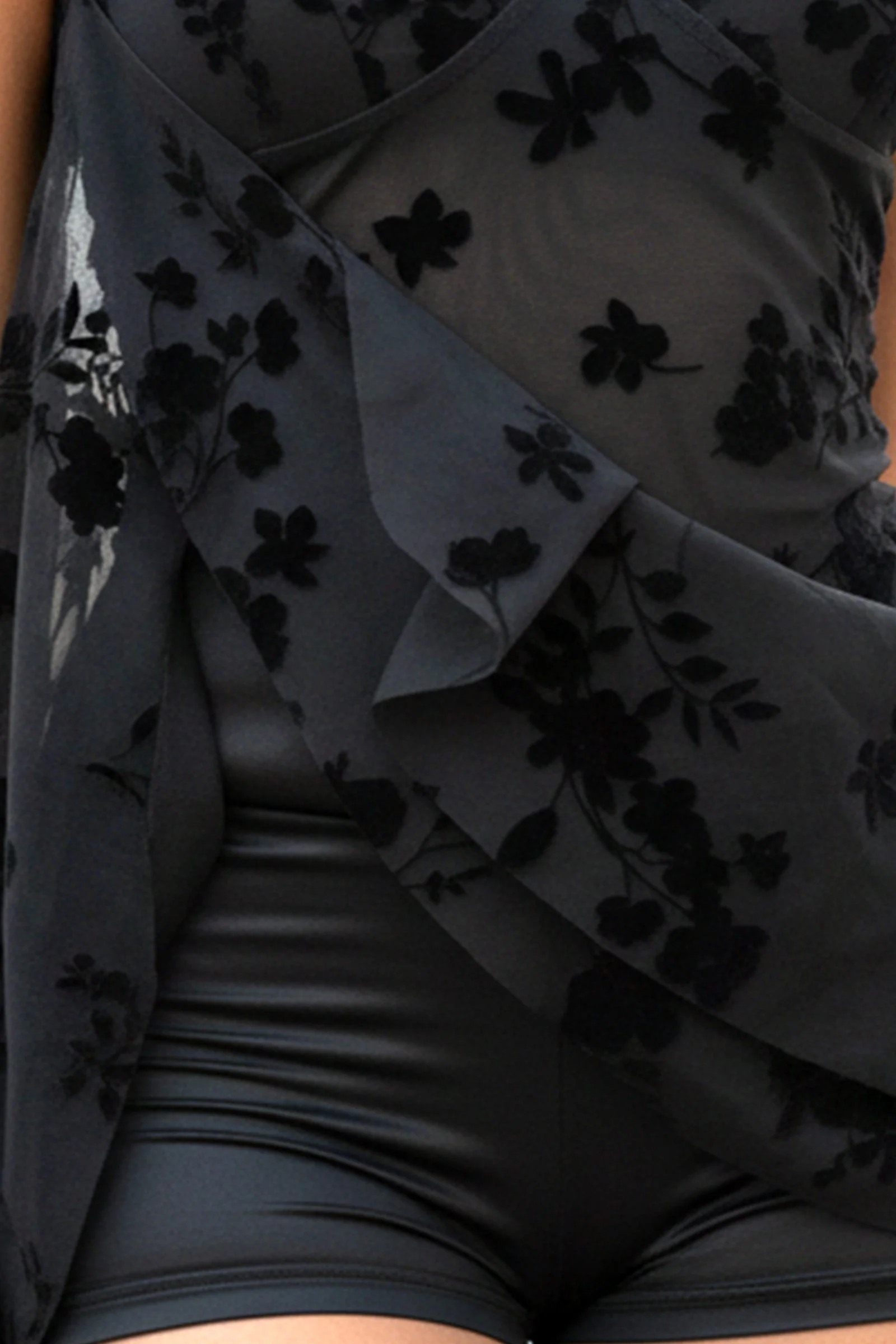 Lucrecia Floral Ruffle Mini Dress - Black 1.jpg