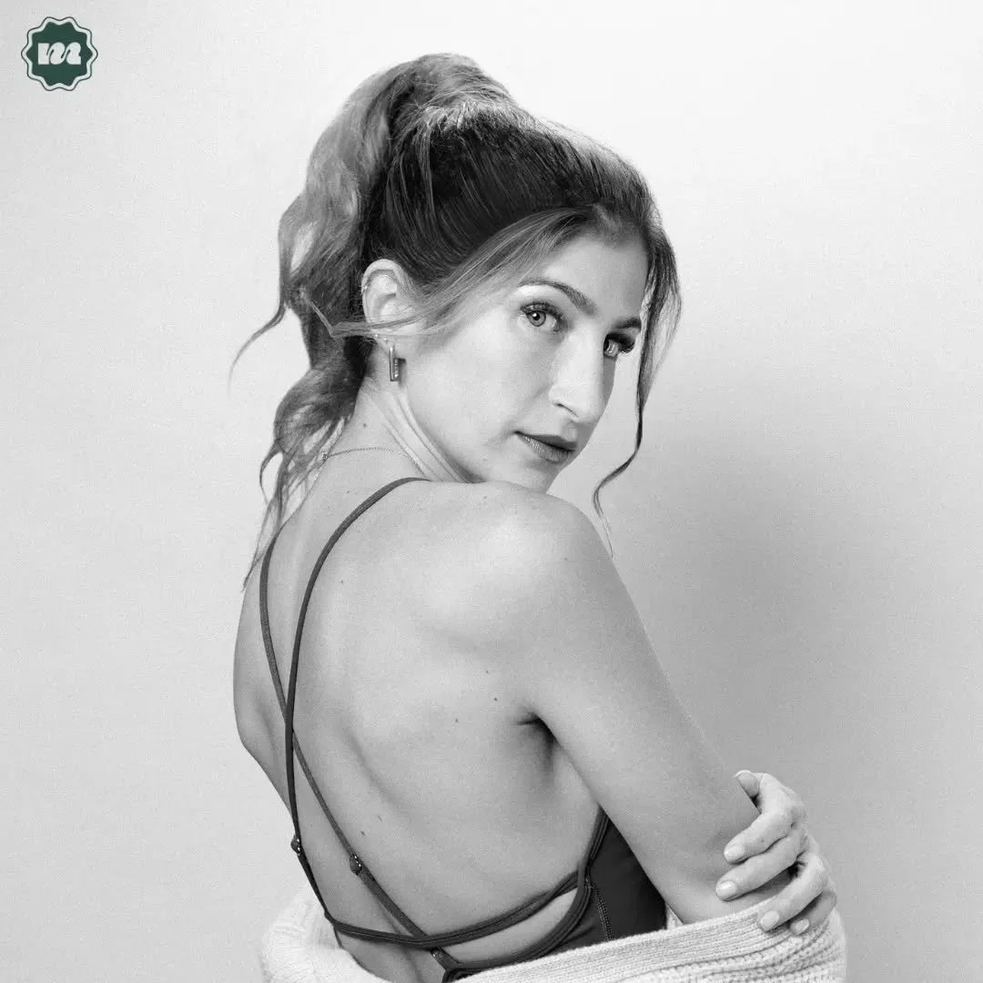 Hi I&rsquo;m Millie! ✋🏼
I&rsquo;m a fully certified STOTT&reg;️ Pilates Instructor. I&rsquo;m Argentinian but I&rsquo;m currently based in Vancouver, British Columbia. Mom of two wonderful autistic kiddos 🌈.

I have an extensive dancing background,