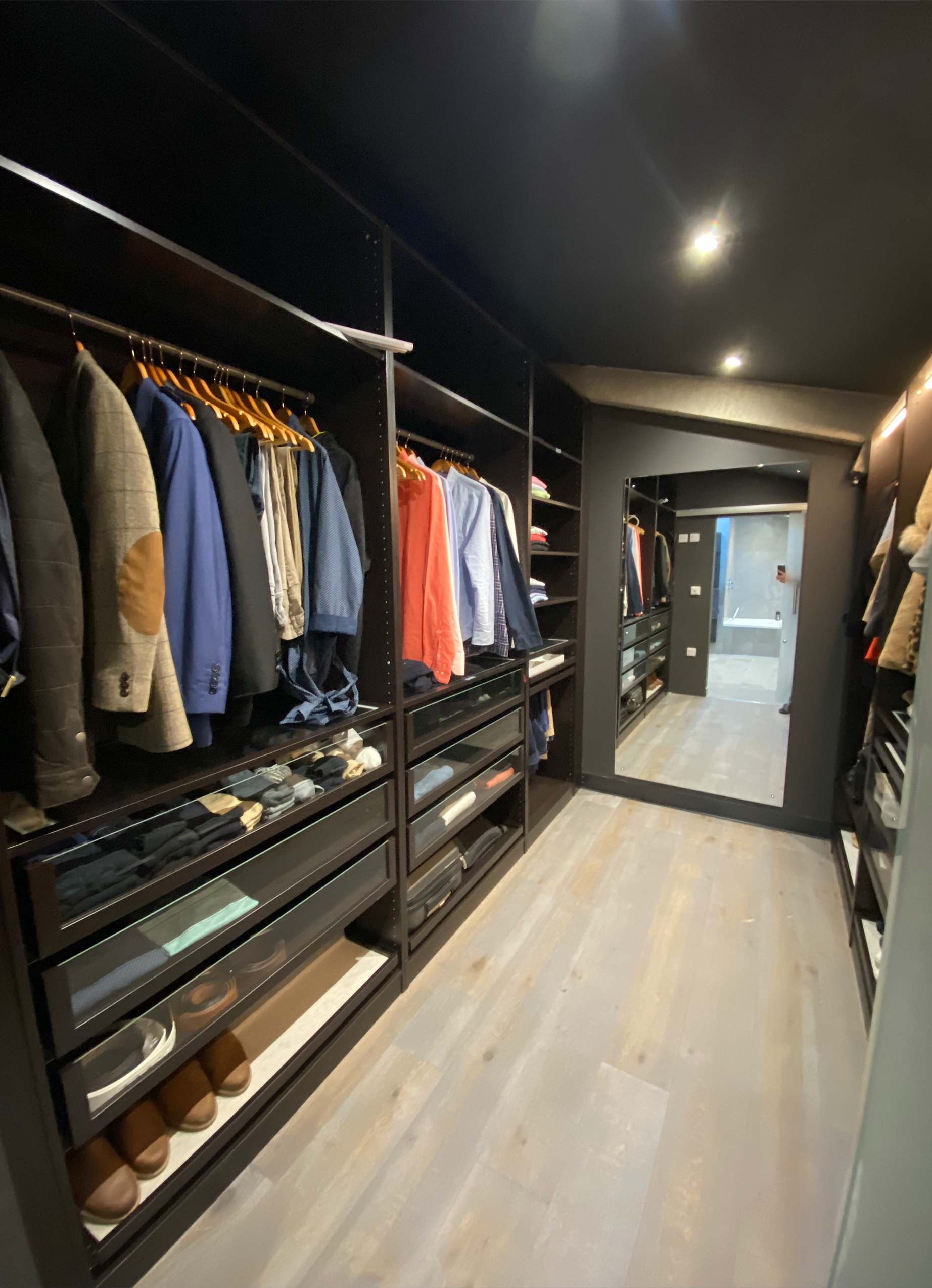 wardrobe.png