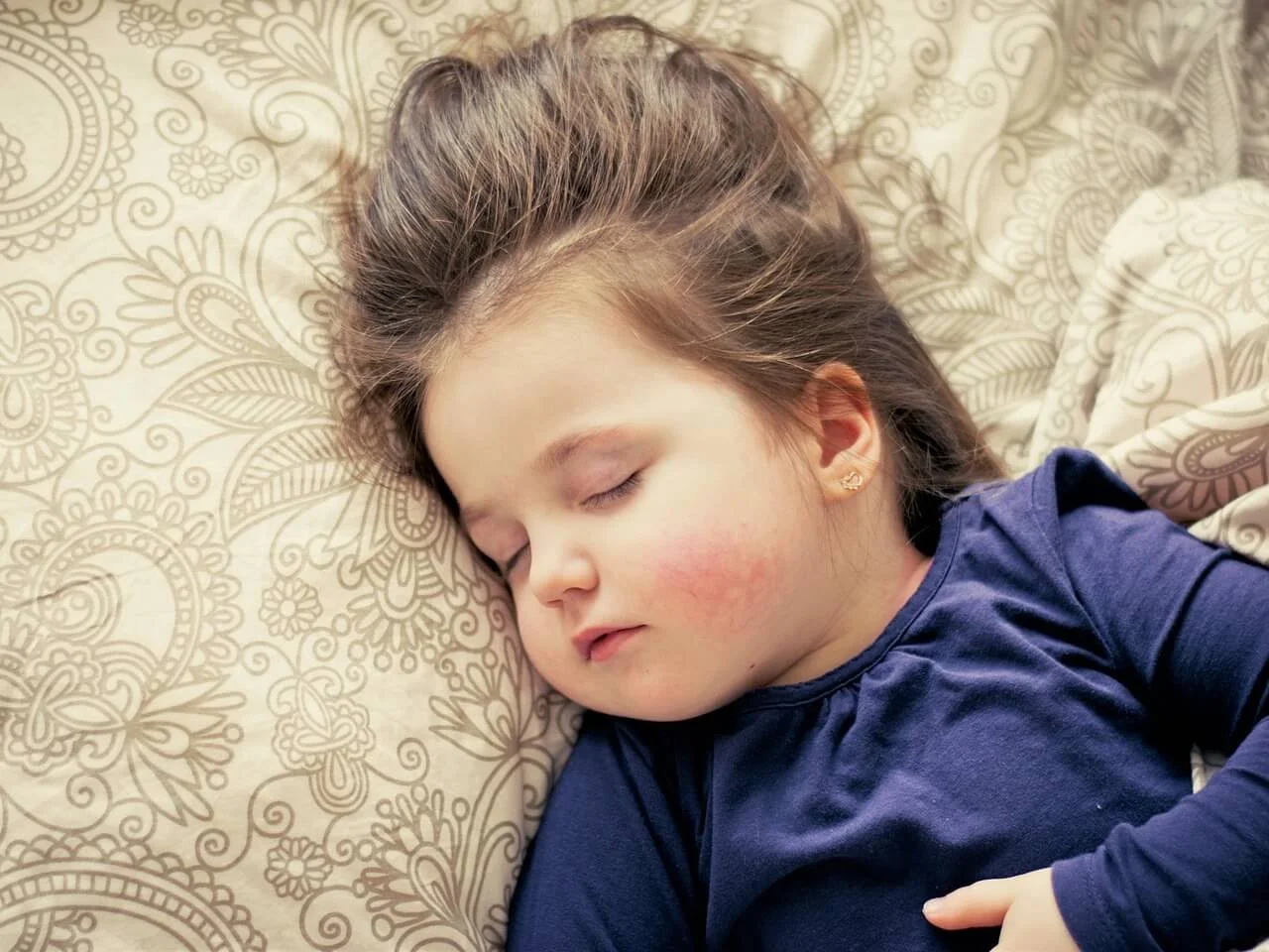 ‍  ‍Réflexologie et troubles du sommeil : retrouver des nuits plus sereines naturellement - Manon PANIEZ - naturopathe Epernay