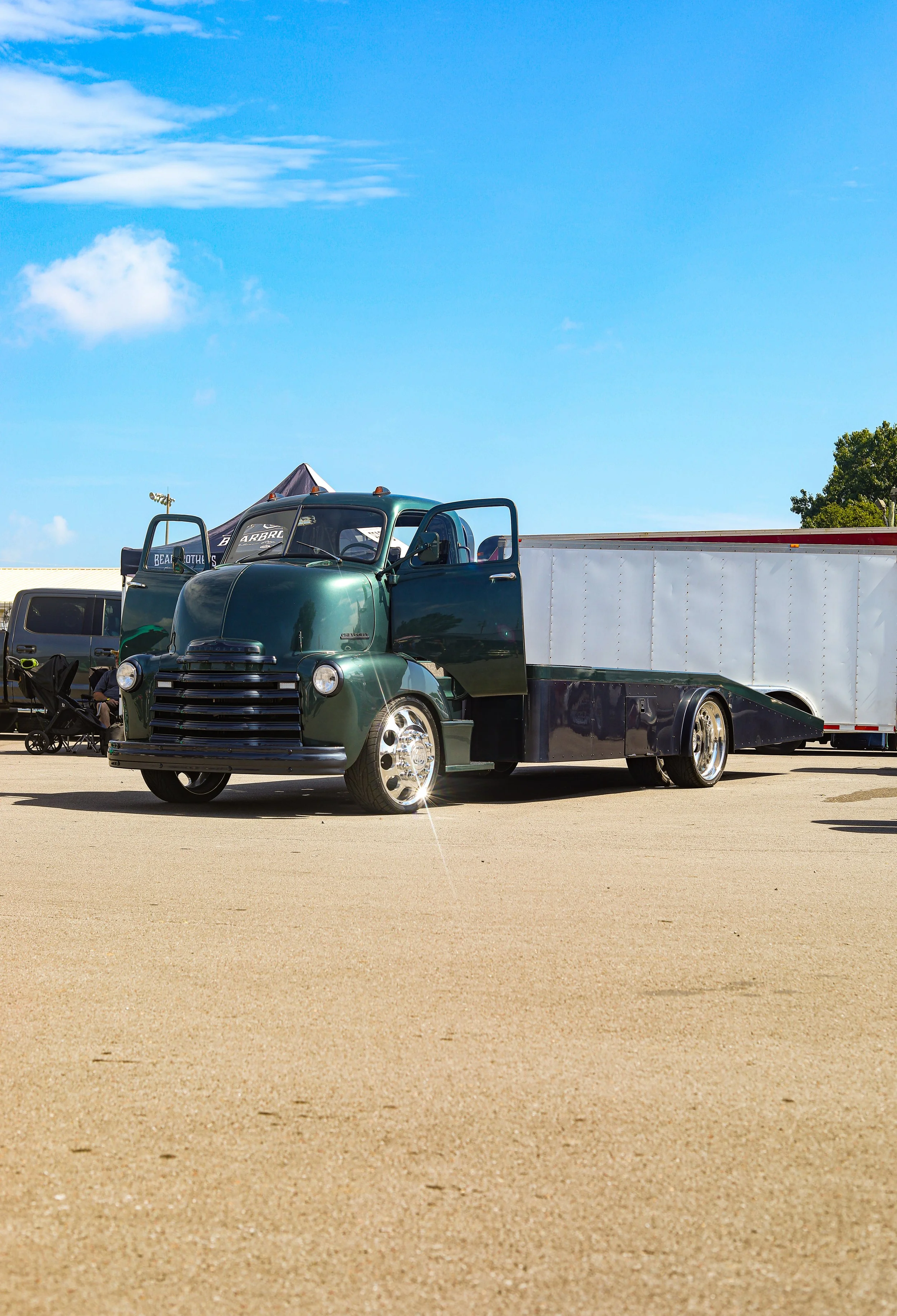 Domstead-BearRampTruck-1.jpg