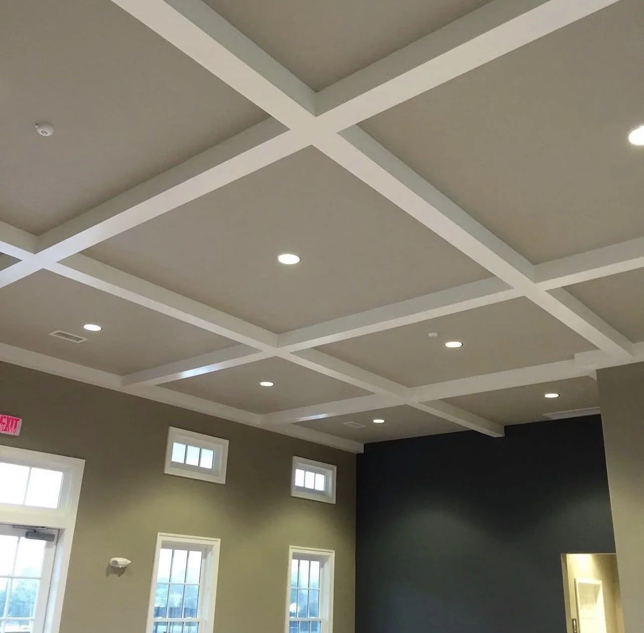 interior ceiling paint decoration 
VA
