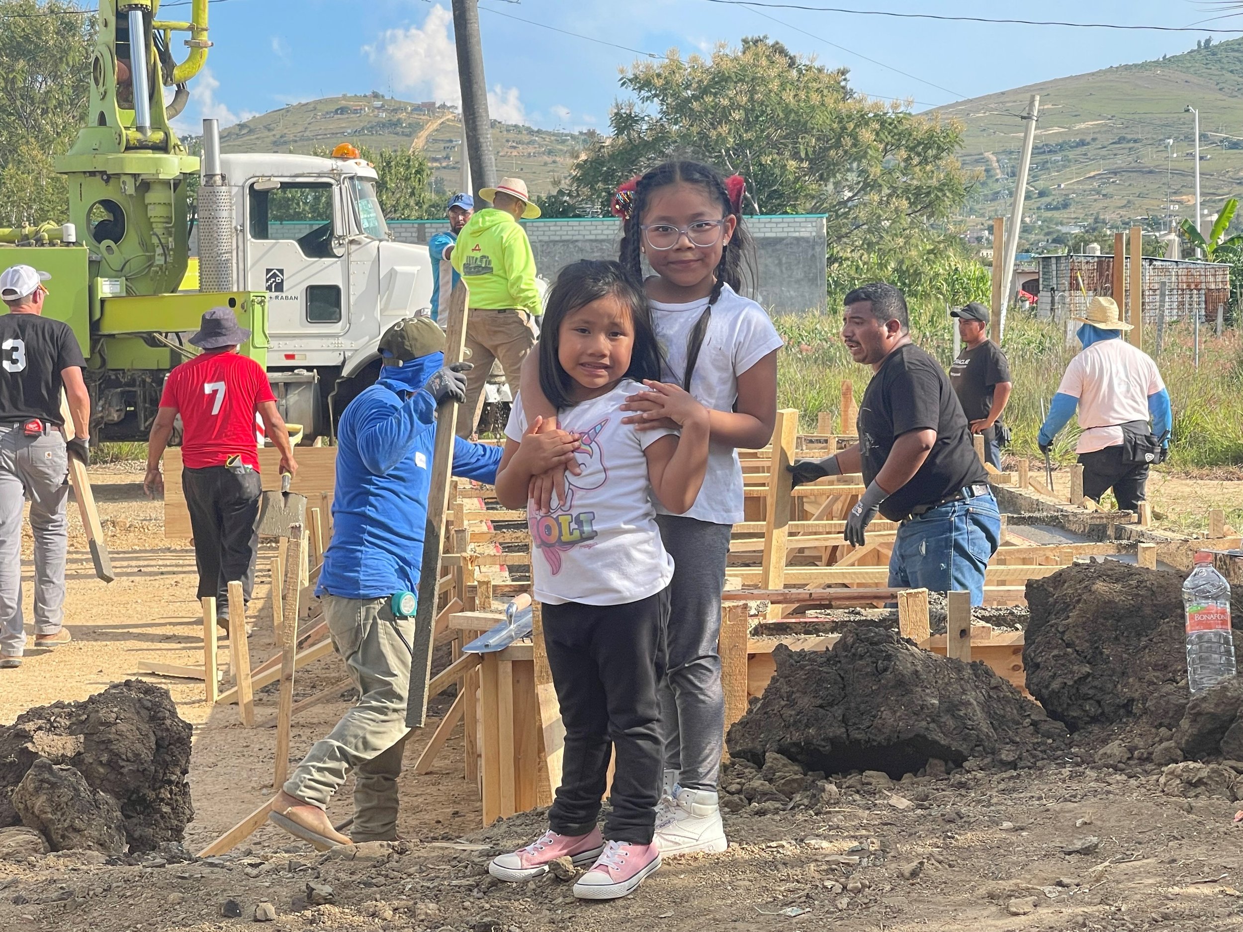 Tiny jobsite spectators.jpg