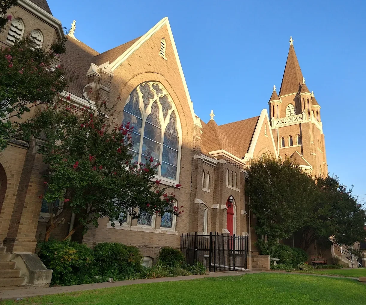 Preservation Dallas-In Town Outing: Grace United Methodist Church
