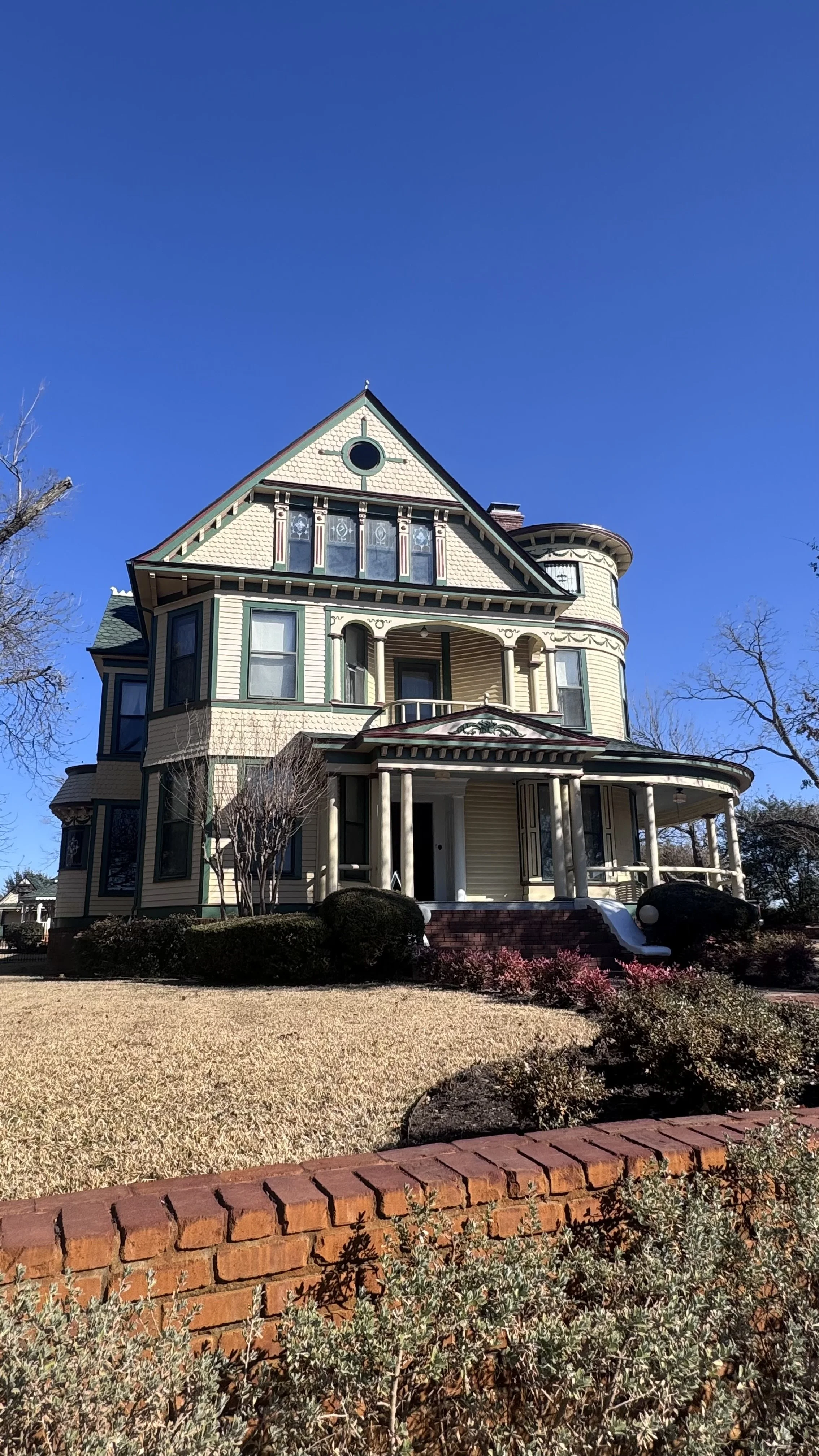 Why I Love Old Houses in the Summer