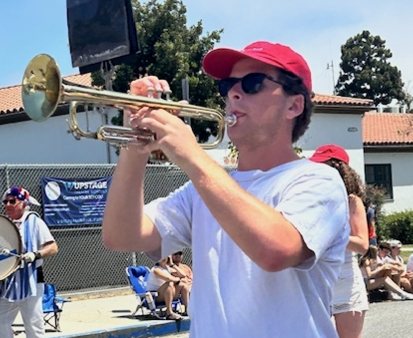 Palisadians Find Warm Welcome From Santa Monica Parade