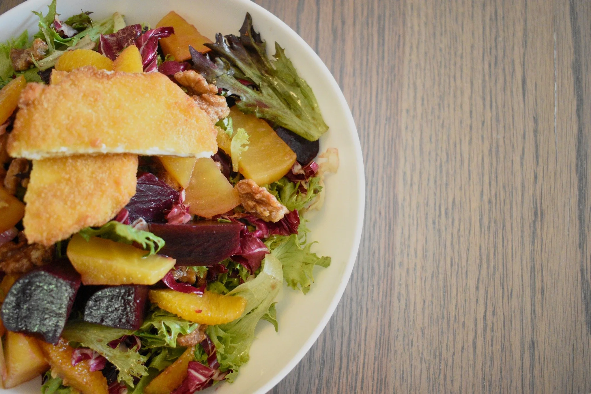 Ending summer on a colorful note&hellip; our Beet Salad is the perfect balance of sweet, tangy, and crisp. 🍊💛❤️
&middot;
&middot;
Try it at Erie Grill this weekend!
&middot;
#eriegrill #eriecanal #rochesterny #rochester #roceats #tasteny #delicious