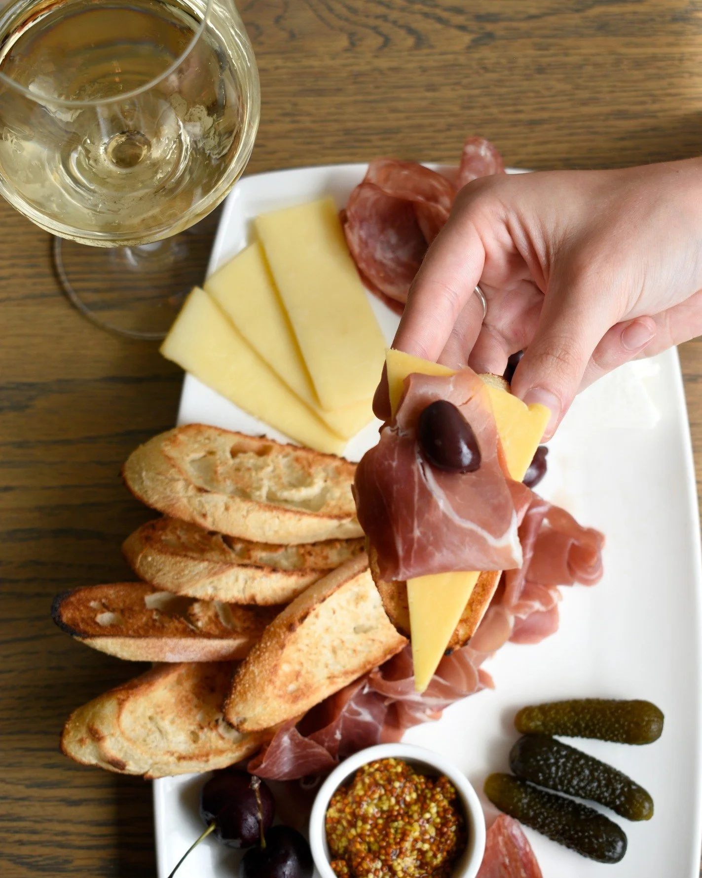 A spread worth savoring.
Pair your favorite wine with our chef-crafted charcuterie&mdash;perfect for sharing (or not). 🍷
&middot;
&middot;
Reserve your table today through the link in our bio!
&middot;
#eriegrill #eriecanal #rochesterny #rochester #