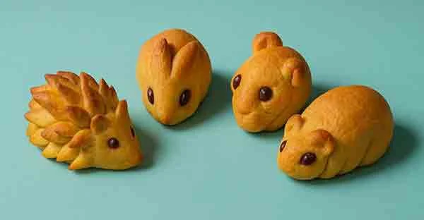 Baked-Animal-Sculptures.jpg