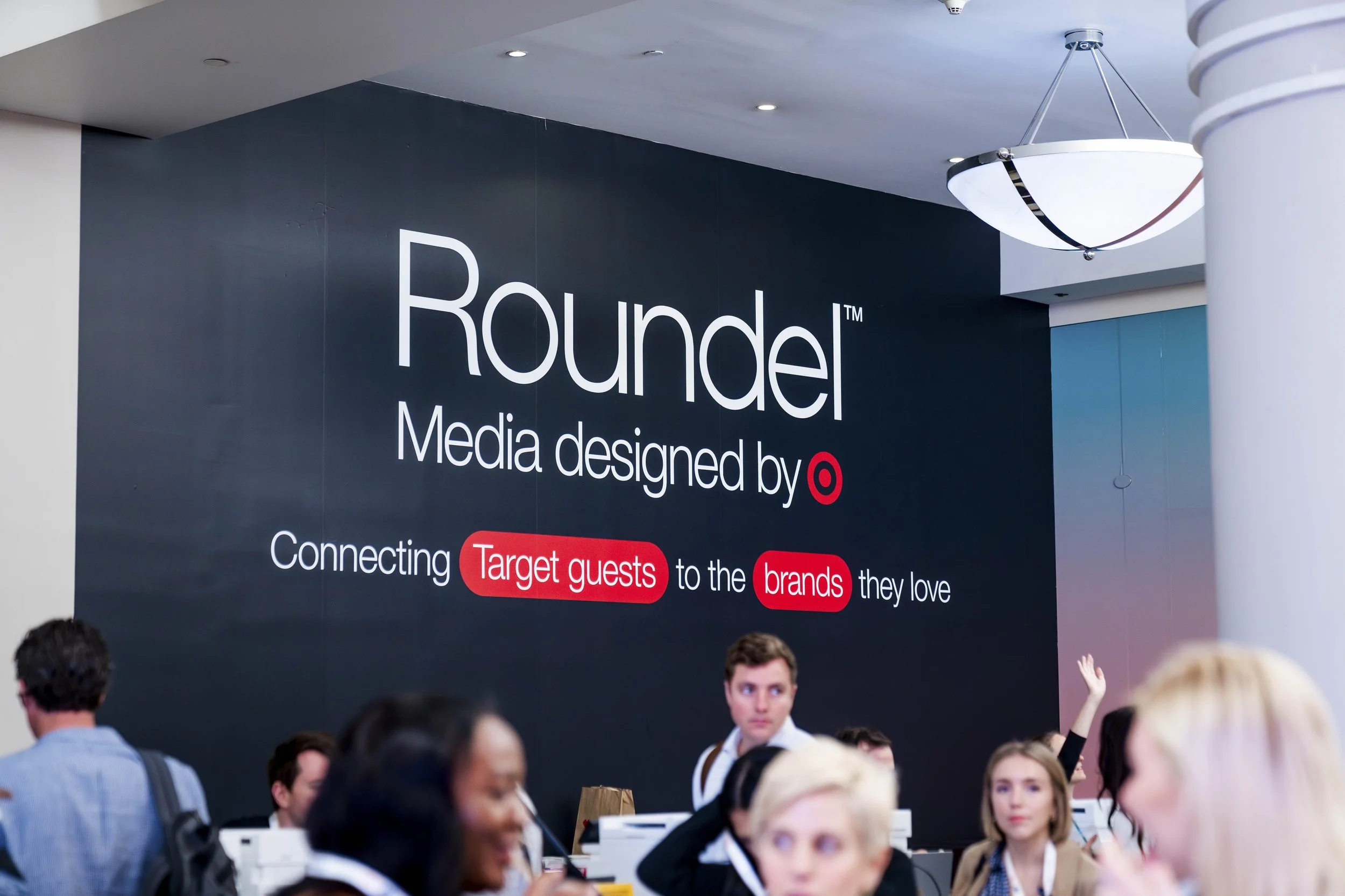 13_RoundelAdvertisingWeek_Day1_Select.jpg