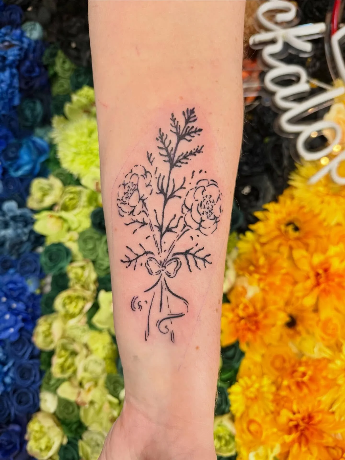happy may 💐
.
#mntattoo #mntattooer #woodcuttattoo