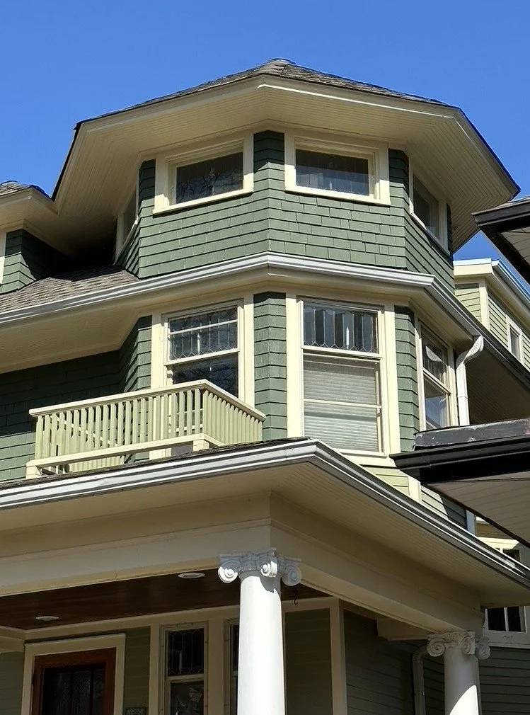 1220 Glenlake 2.jpeg