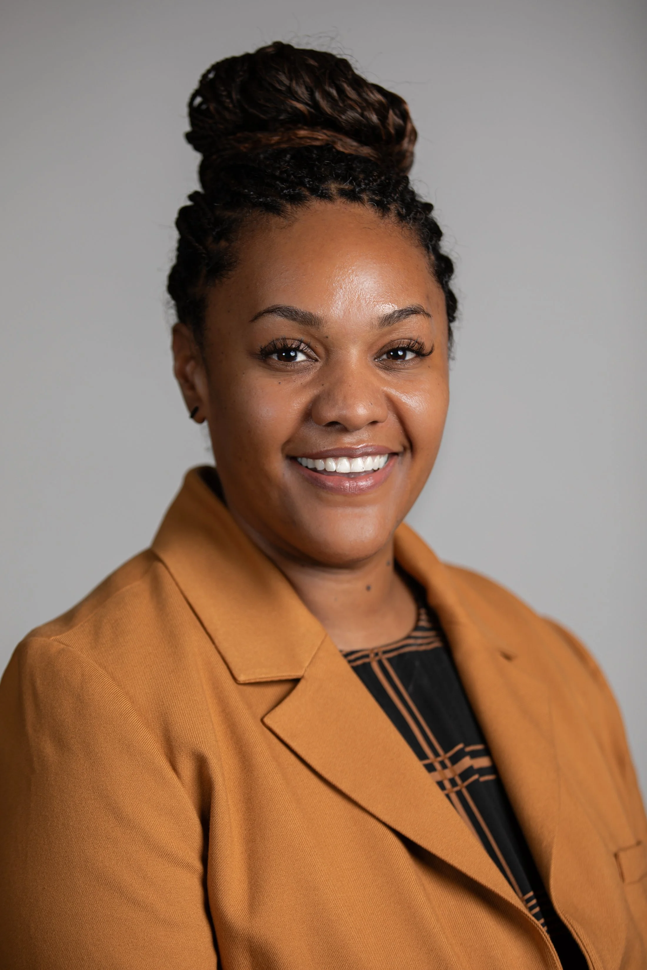04_04_2024_verizon_headshot_event-39.jpg