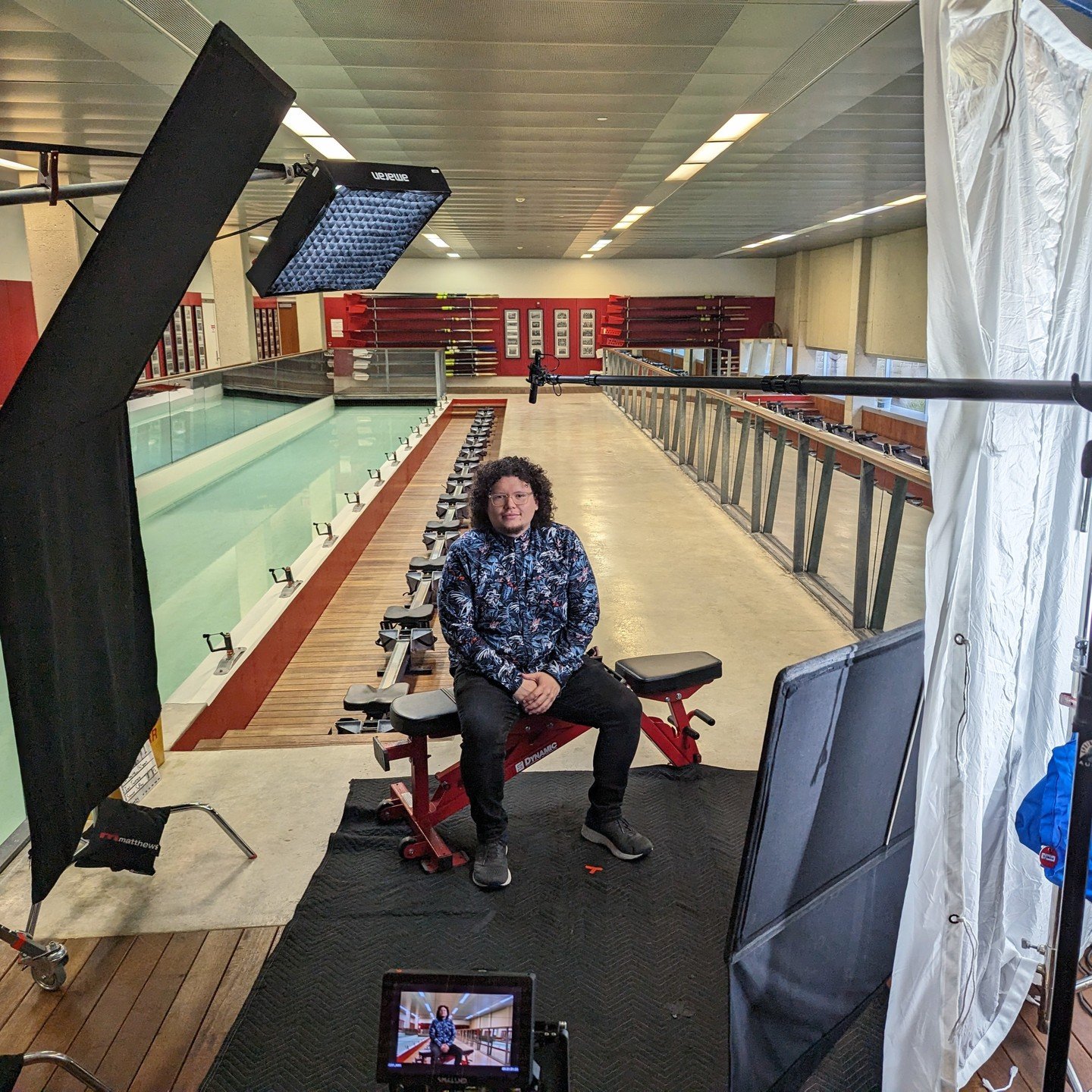 Doc lighting all day long!
The Project 🎥: This BTS is from a really neat documentary shoot from last year, directed/produced by @imtunz all about legacy of Wisconsin rowing.
The Team 👊:
Director/Prod: @imtunz
DP: @spencersulflow
Cam op: @logan