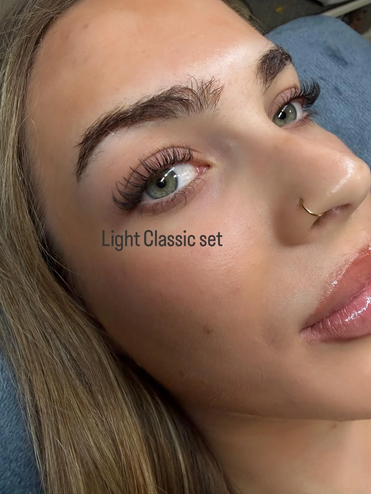 Light classic set ✨

This set covers around 50&ndash;70% of your natural lashes for a soft, effortless look.

For this client, I customized the mapping to create more volume toward the outer corner and a lighter inner corner as per her request:
&bull