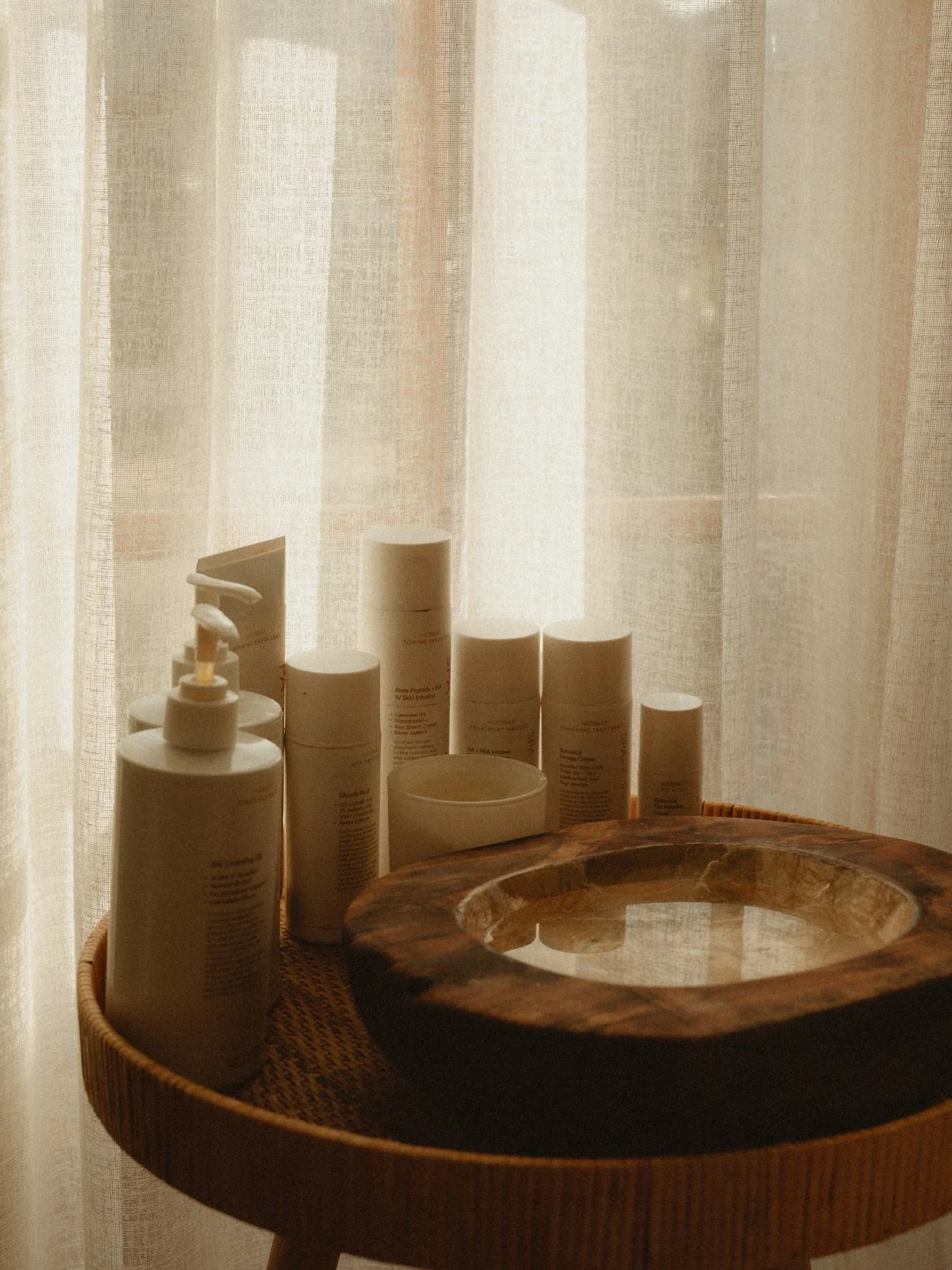 We proudly partner with Waterlily &amp; its sister brand SpaCeuticals, an Australian-made skincare collection created exclusively for the spa industry. ✨💆&zwj;♀️
Not only do you see fast results, it&rsquo;s a little luxury too! With all the actives,