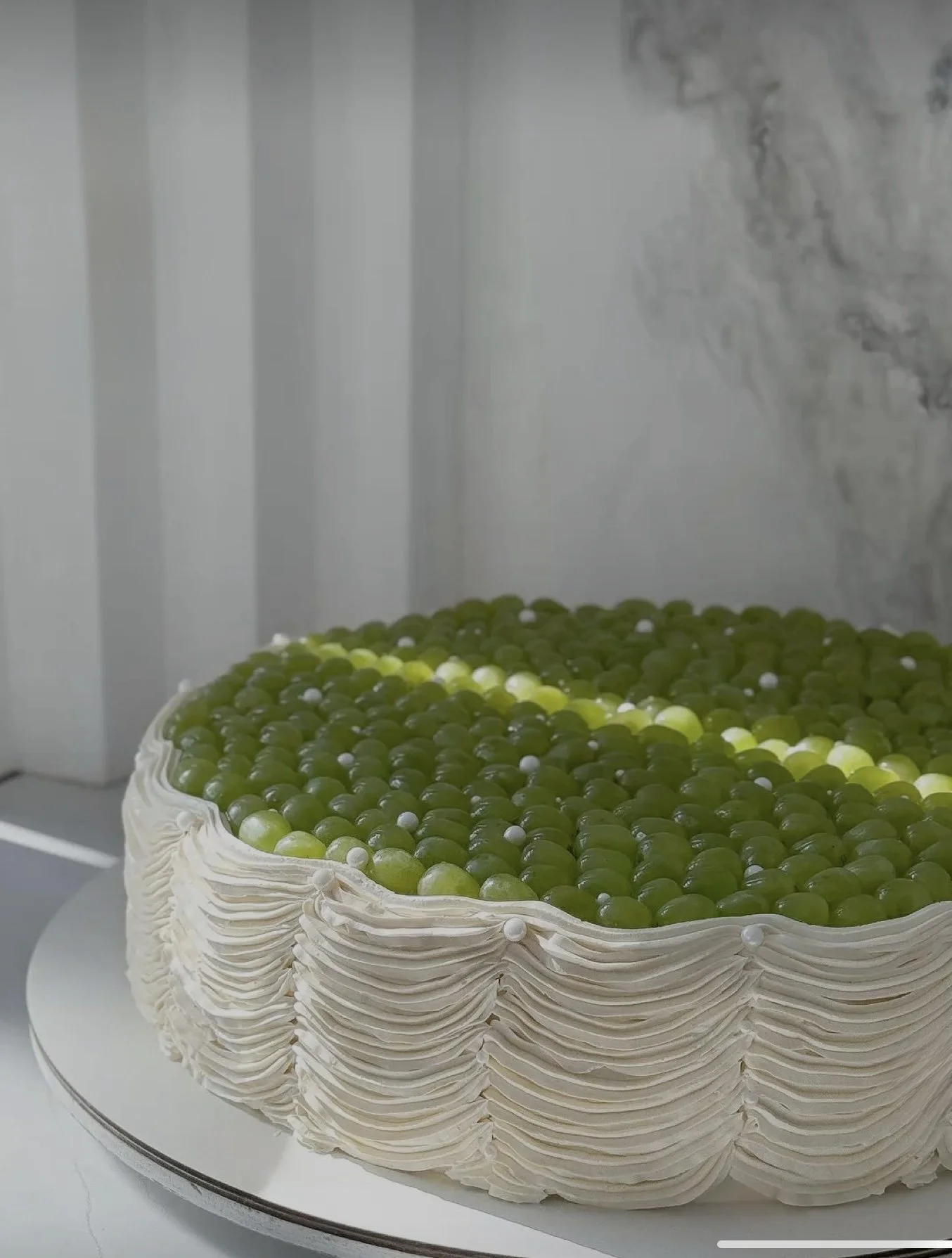 Round Fruit Cake
