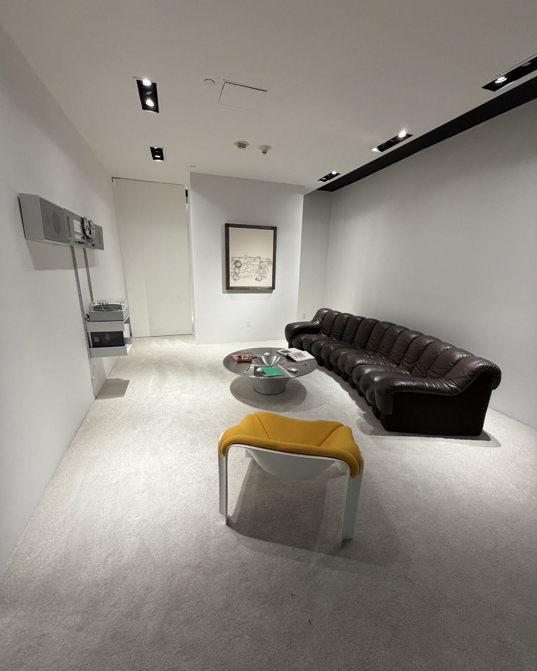 basa vintage room 2.png