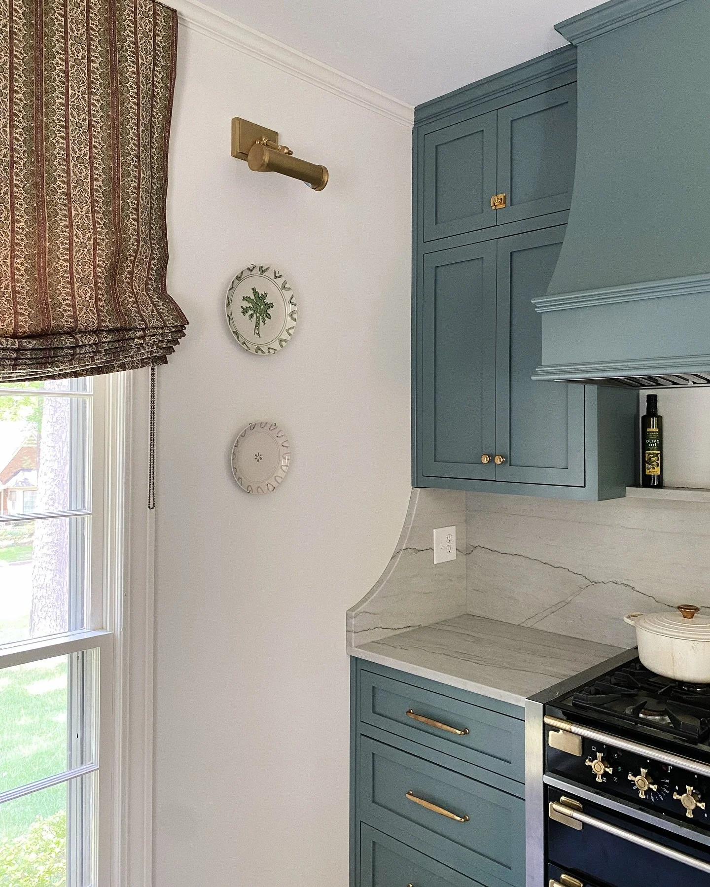 One recently completed kitchen renovation that is BOUND to photograph beautifully&hellip;but while we wait&hellip;here are a few sneak peek snaps of corners that couldn&rsquo;t wait to be shared 🌟