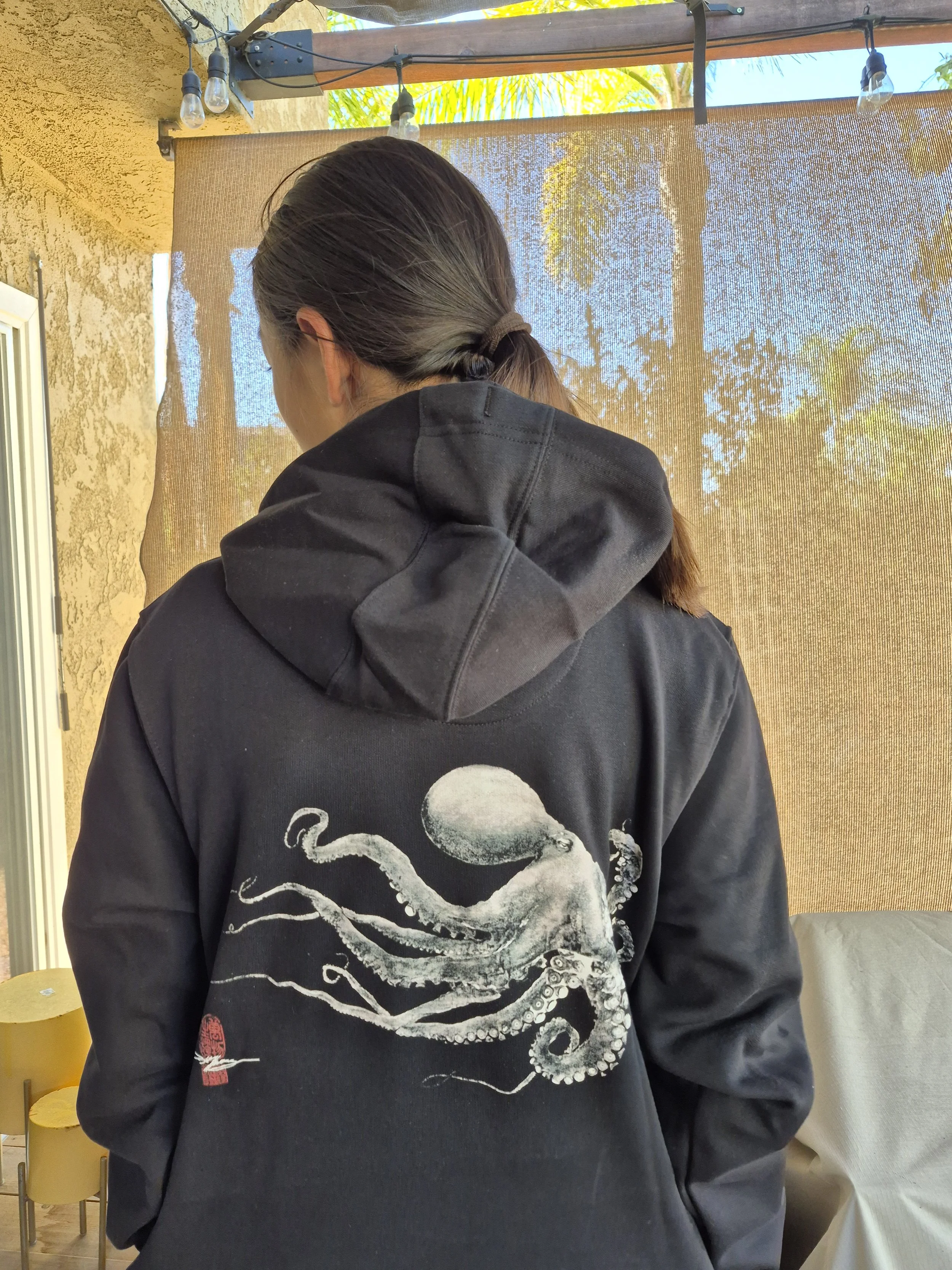 Octopus Gyotaku Hoodies - Made of Organic Cotton & Polyester