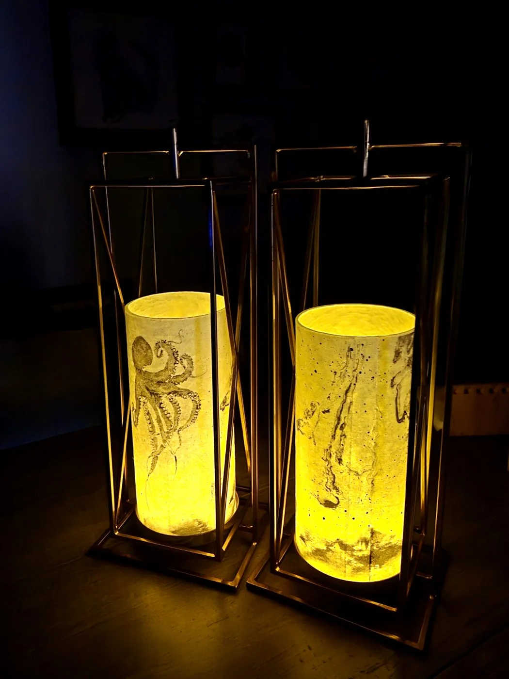 Octopus Gyotaku Cylindrical Lantern 18.5x5.5x5.5 inches