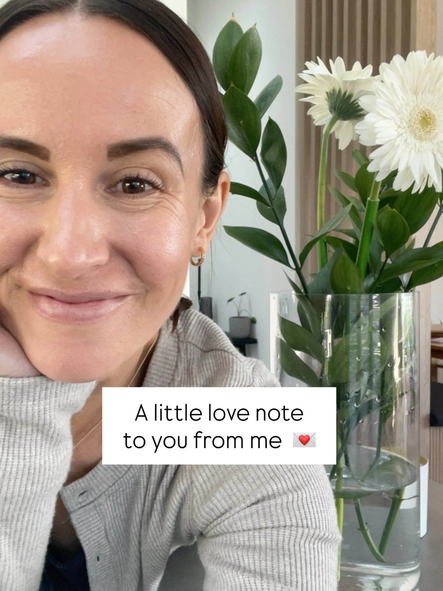 My love, 
In case you forgot amidst the busyness and the heaviness .... 
You deserve to weave pockets of beauty and gratitude into your days. 
To find the small moments that make you feel alive.
Like a slow coffee in the morning sun, the sound of