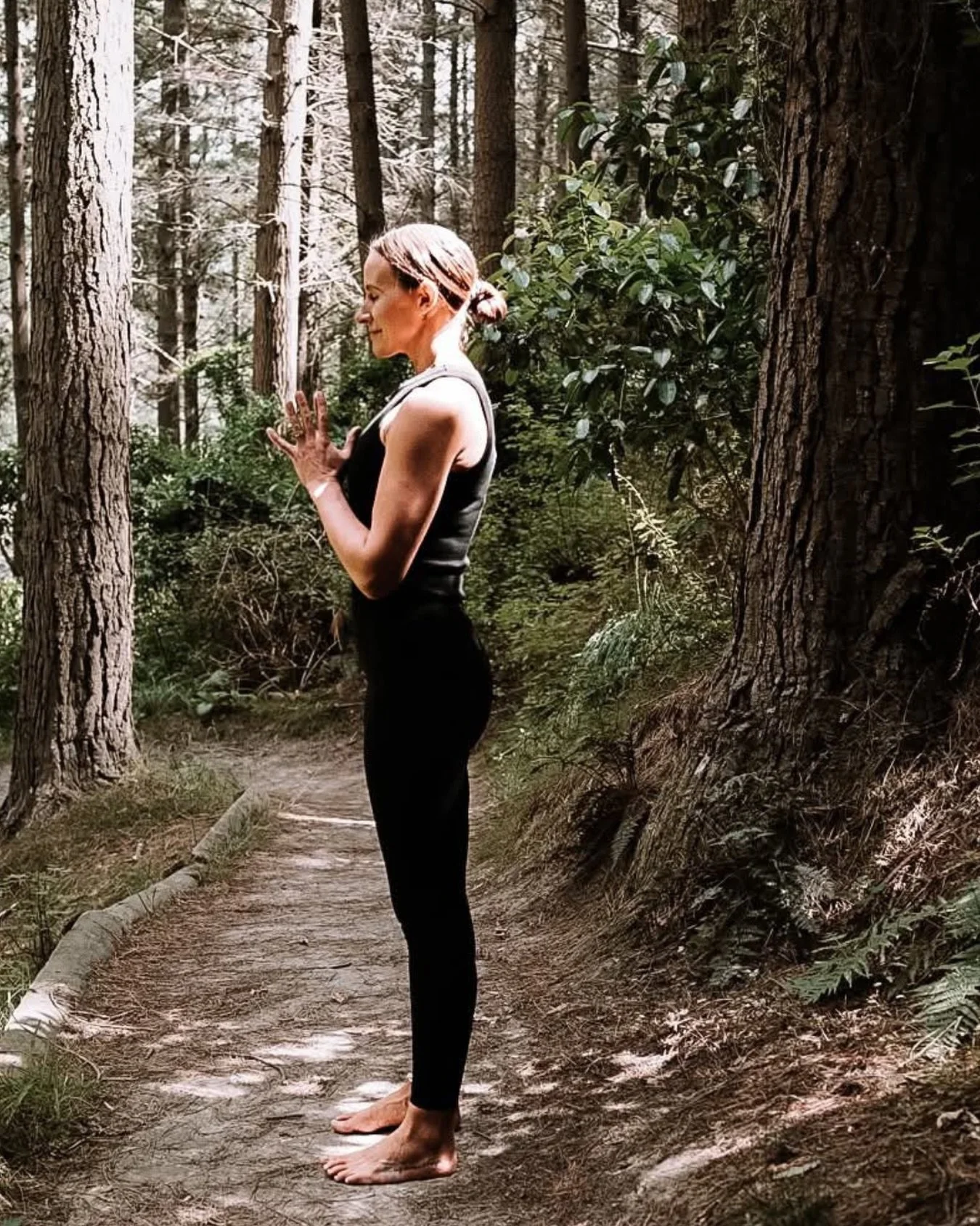 2026 ✨  The year you define who you are becoming and courageously start stepping into that version of you - with authenticity, realness, and unshakeable trust. 

I'm right here journeying beside you, and we've got this 🤍

#holisticwellness #realworl