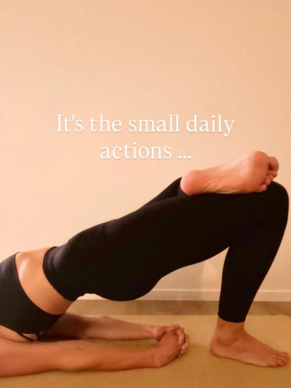 Work with me and yes, we&rsquo;ll integrate healthy habits in body, mind, and soul ... and through these, you&rsquo;ll transform. 

Ready to create sustainable shifts? 

DM me and grab my last 1:1 spot for March &hearts;️

#healthyhabits #wellnesscho