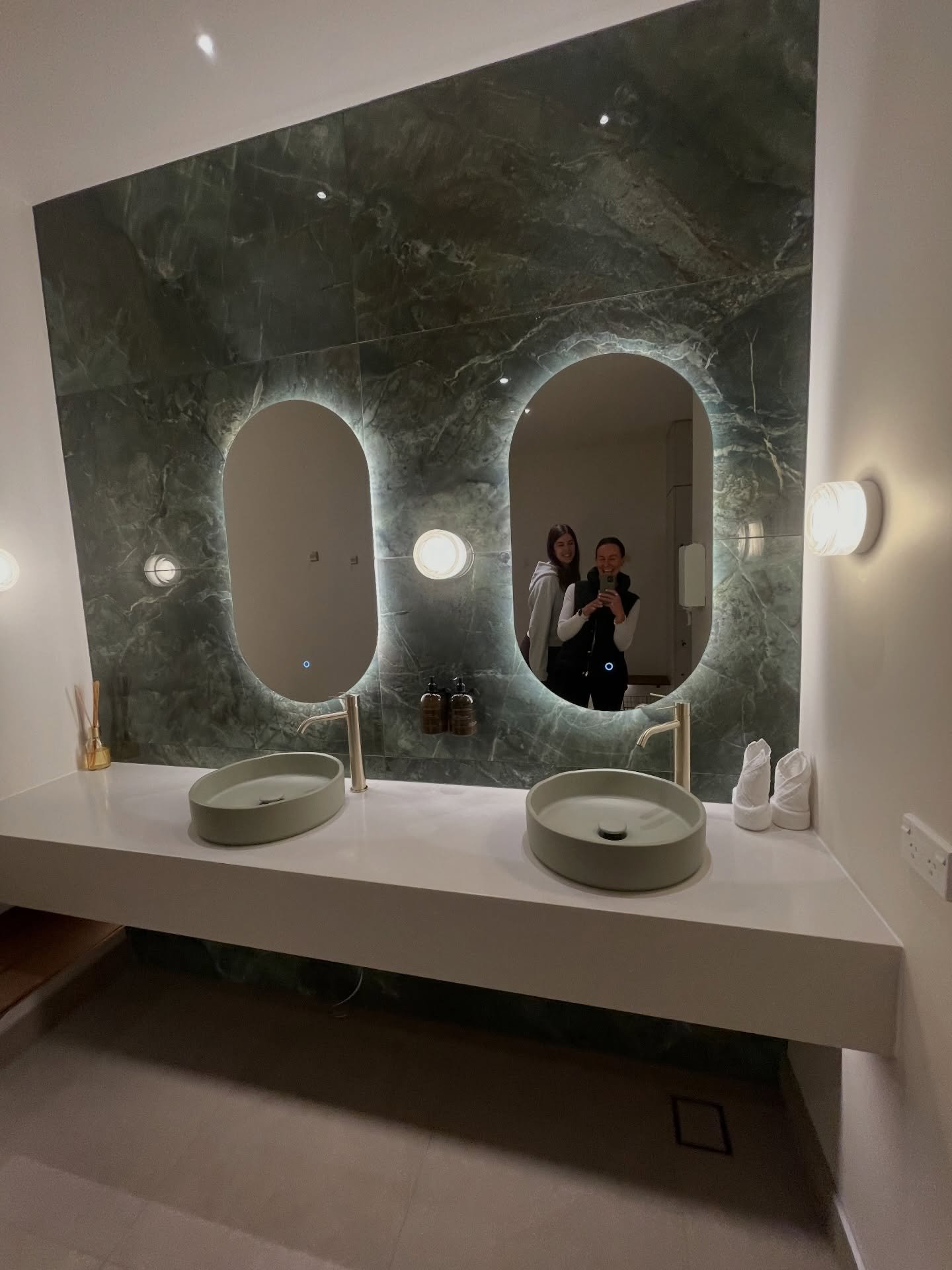 March vibes ✺

#lifeofawellnesscoach #NZyogateacher #holisticwellness