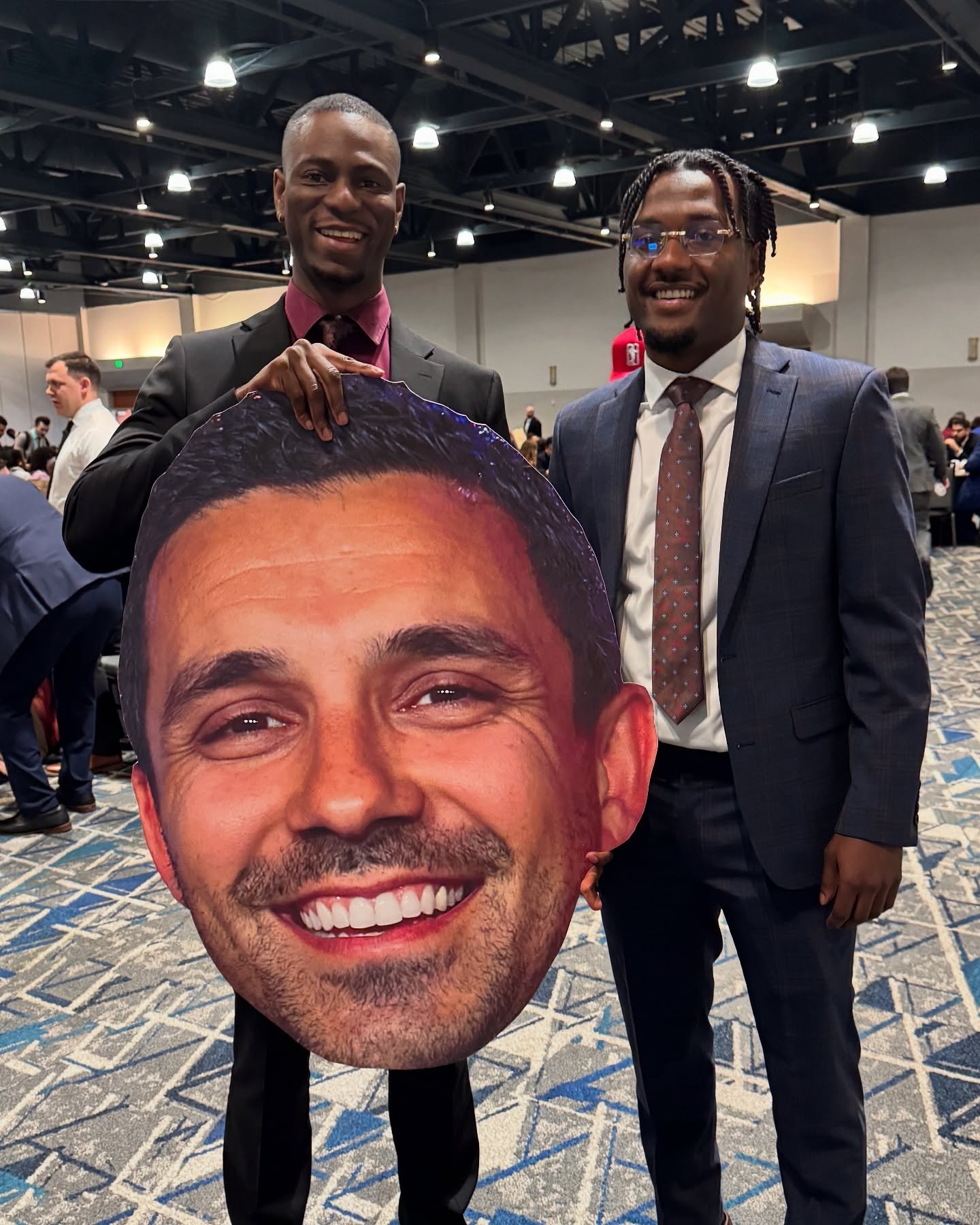 🎬 It&rsquo;s SHOWTIME! We just wrapped up Keys to Success 2025 in Houston &mdash; celebrating Farid&rsquo;s promotion to Consultant! His hard work, resilience, and leadership continue to set the standard. Proud to be part of this milestone and excit