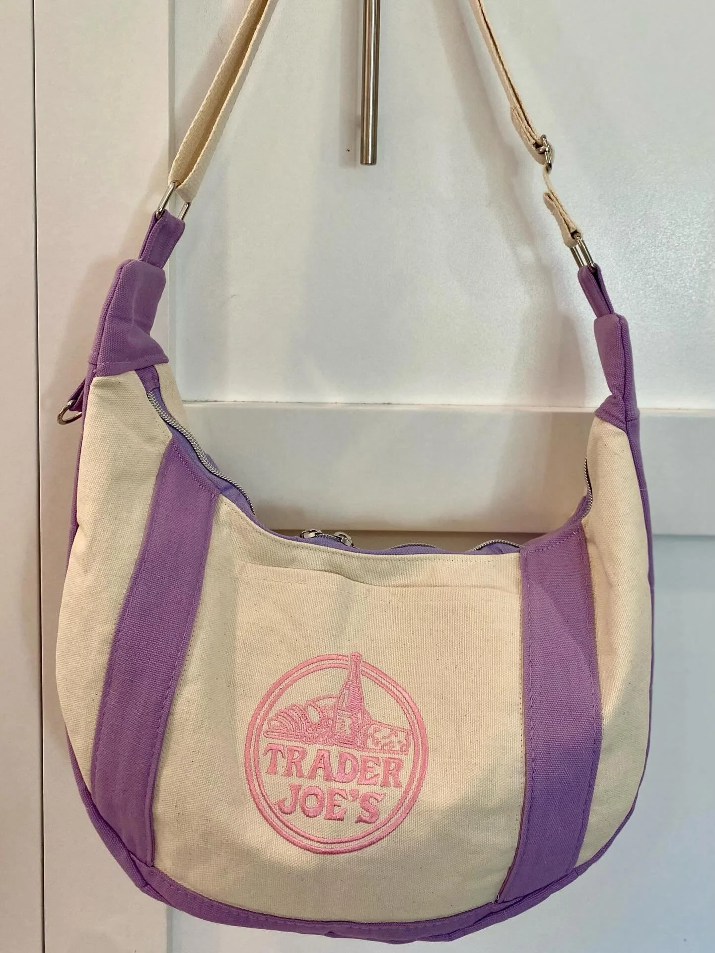 Trader Joe&rsquo;s Reworked Shoulder Bag #traderjoesbag #upcycledtraderjoesbags #upcycledbag #reworkedbag #handmade