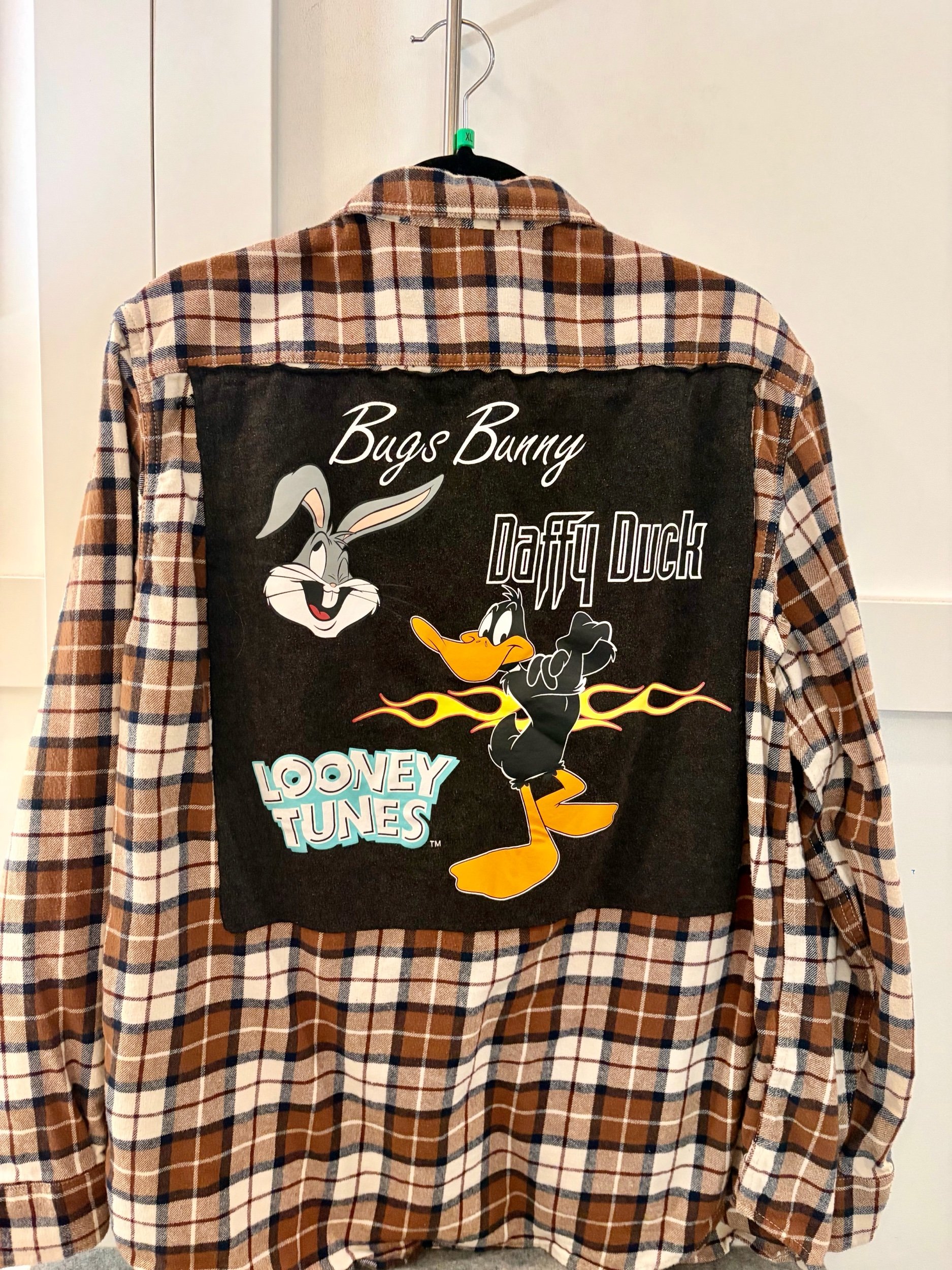 Upcycled Looney Tunes X-Large Flannel