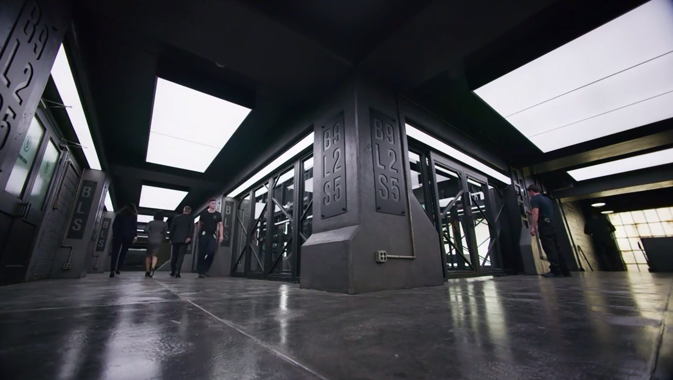 SWAT_HQ_UPPER HALLWAY.jpg