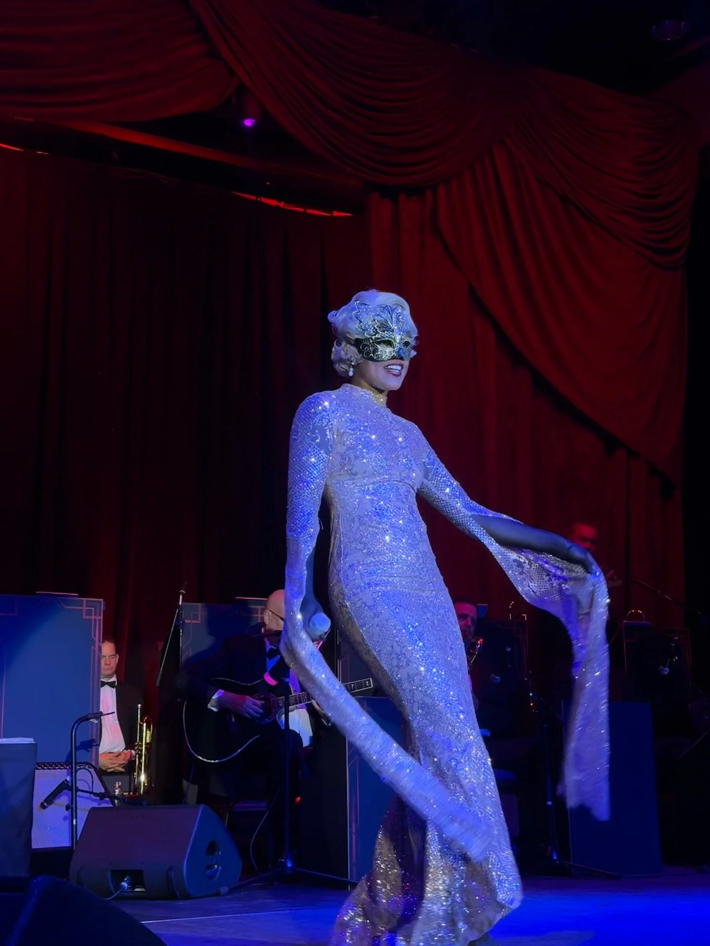 I think These are the last pictures and videos  from 
The Masquerade :) 😎

#thismasquerade #masquerade #masqueraders #mask #georgebenson #masqueradeball #palacasino #vip #superwoman #redcarpet #speakeasy #gown #fashion