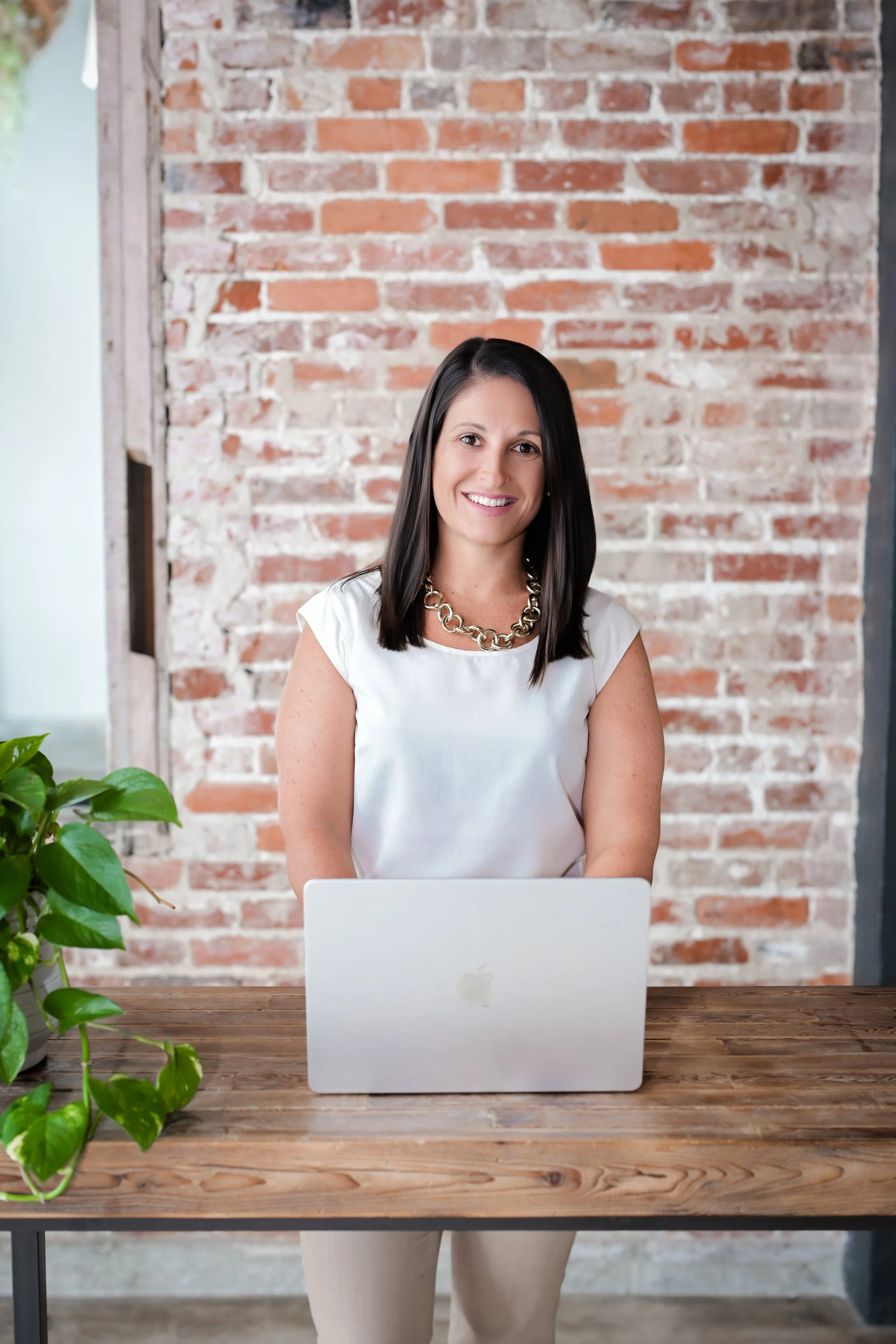 Bridget Longnecker, LMHC, LPC, specializing in chronic illness and autoimmune disease through virtual and Telehealth therapy.