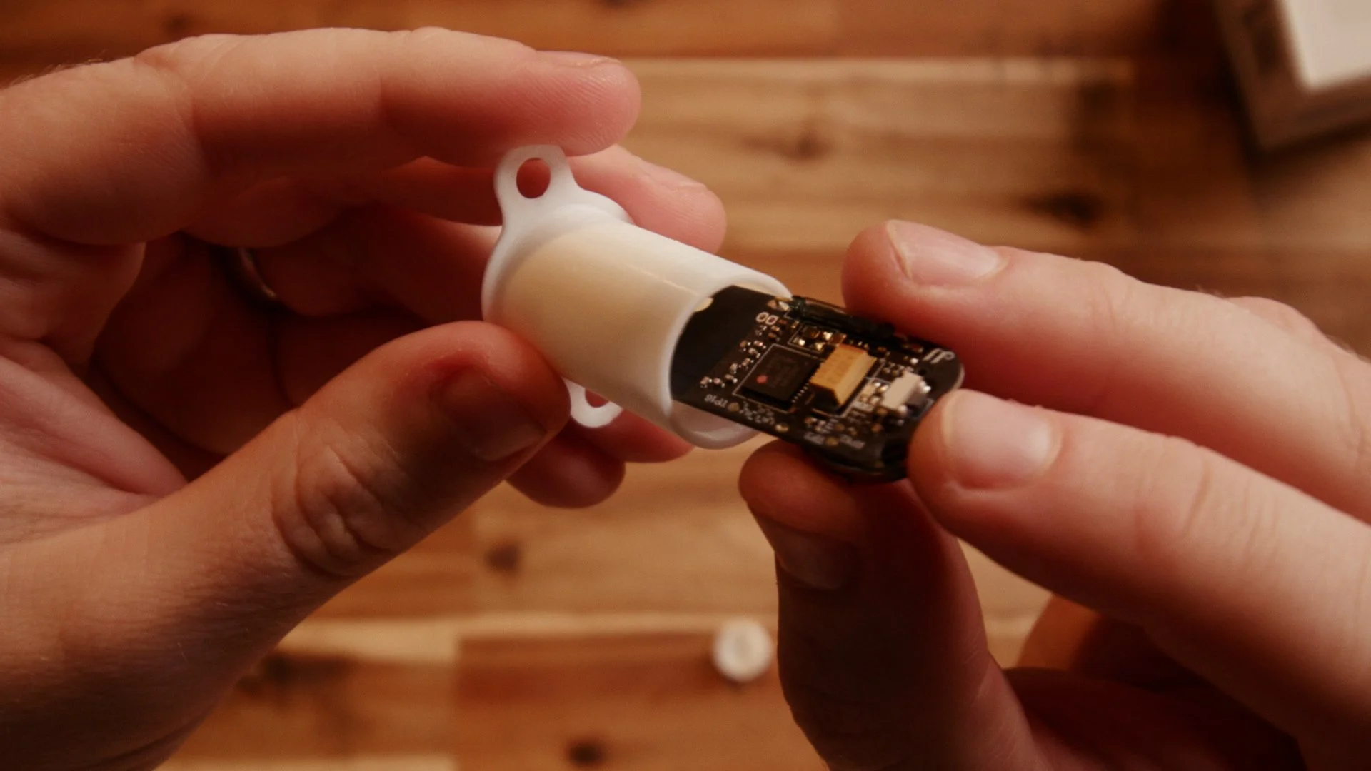 วิธีการติดตั้ง Door Sensor ทีละขั้นตอน