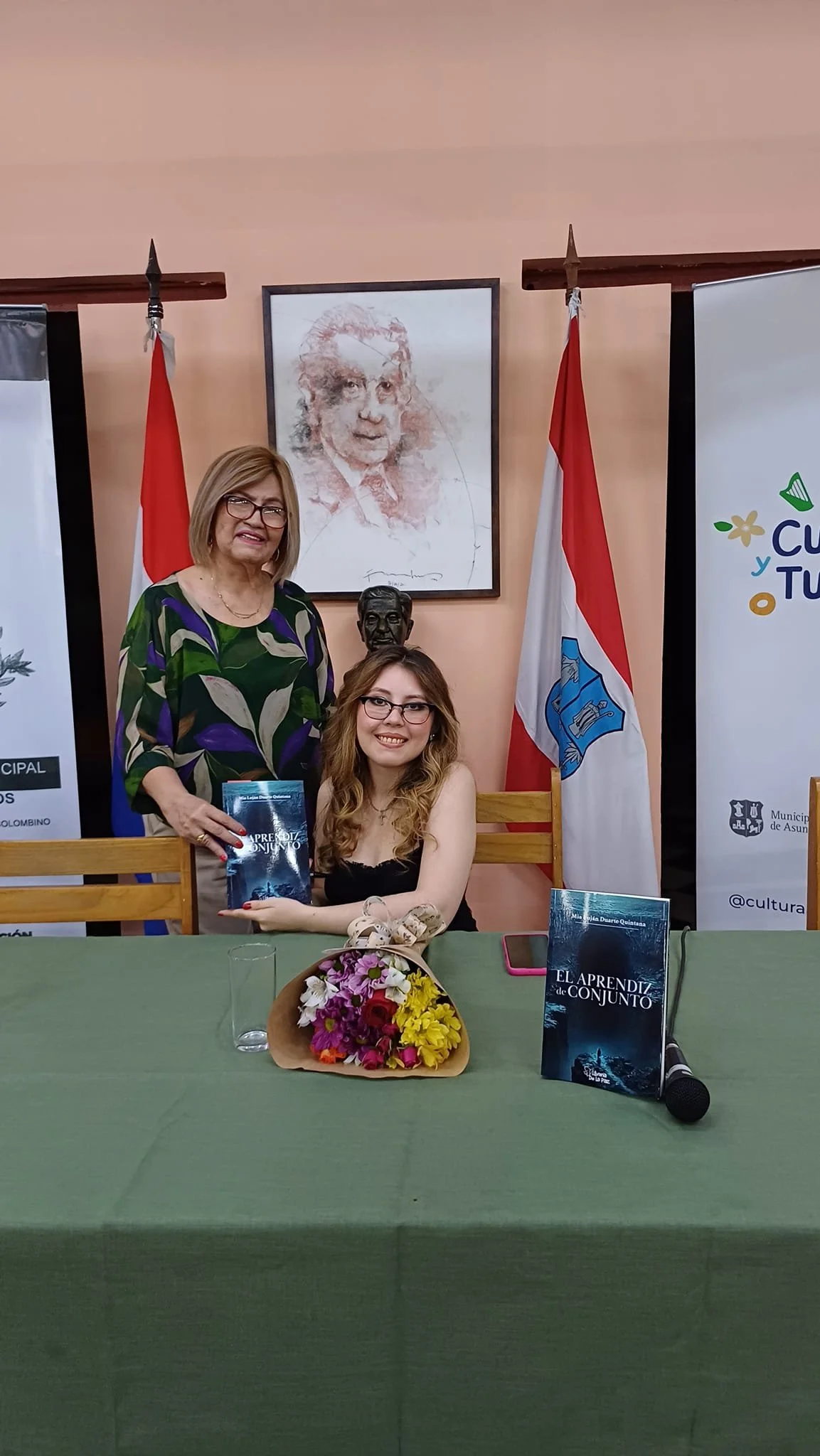 Miembros de la Comisión Directiva fueron invitadas a participar del lanzamiento de un libro 