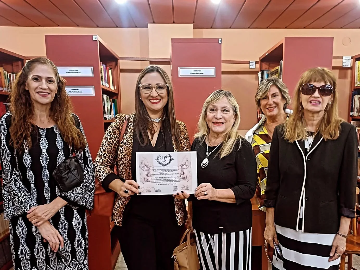 Desde el Centro Cultural de la Ciudad “Carlos Colombino”, Manzana de la Rivera, entregaron un reconocimiento público a EPA