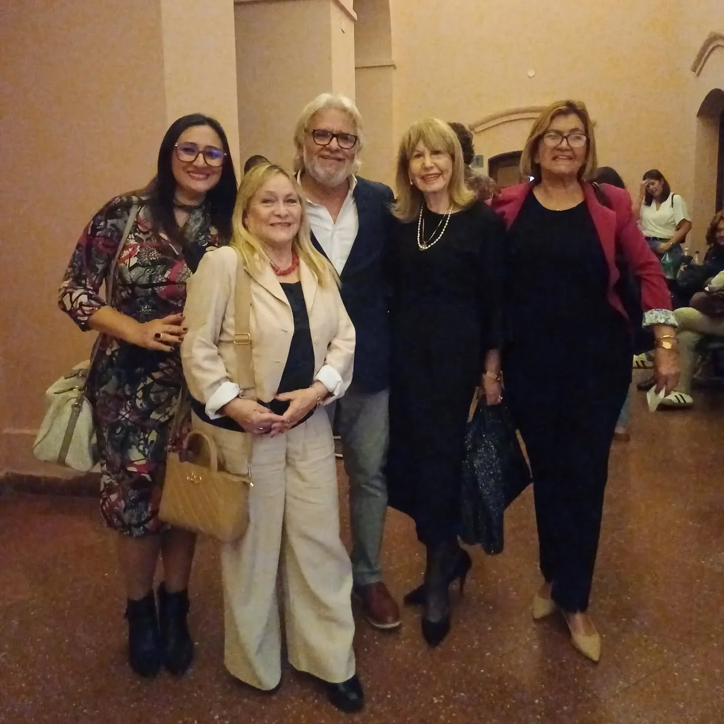 Participación en lanzamiento de novela basada en la mitología guaraní