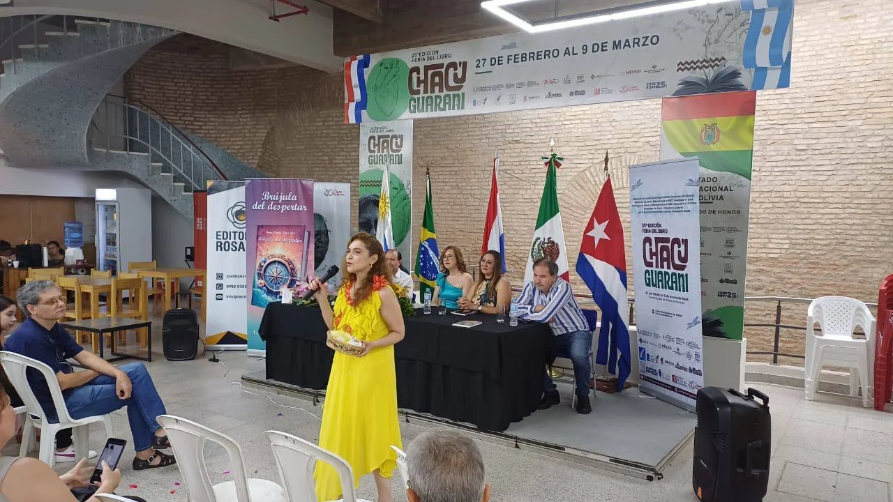 “Brújula del despertar”, de Norma López Jara