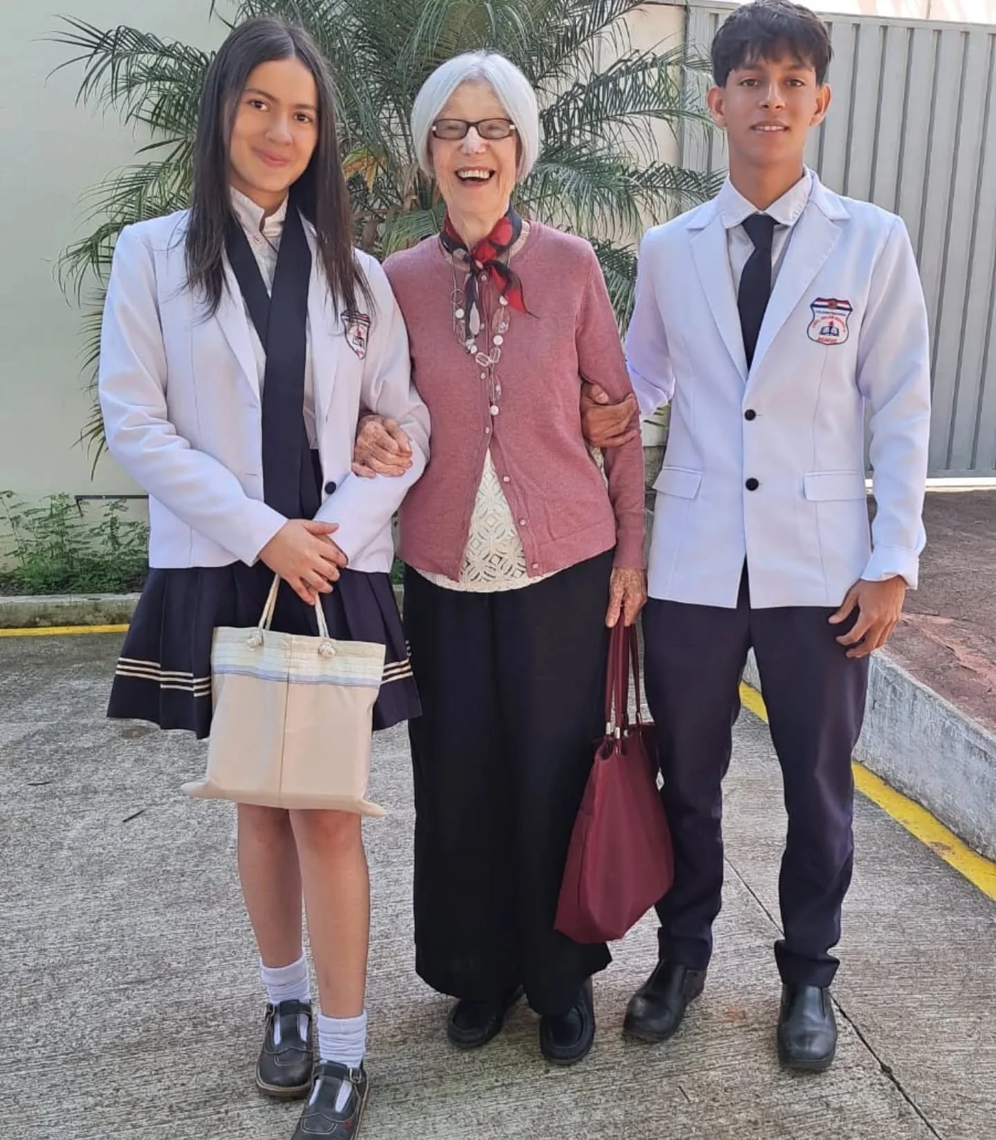 Alumnos del Colegio Nacional Cnel. Valois Rivarola de Ñemby representaron la obra “El Maletín”, de Mirella Cossovel