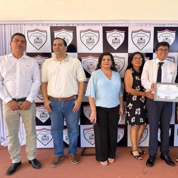 Alumno de Formación docente presentó la obra “A puertas cerradas”