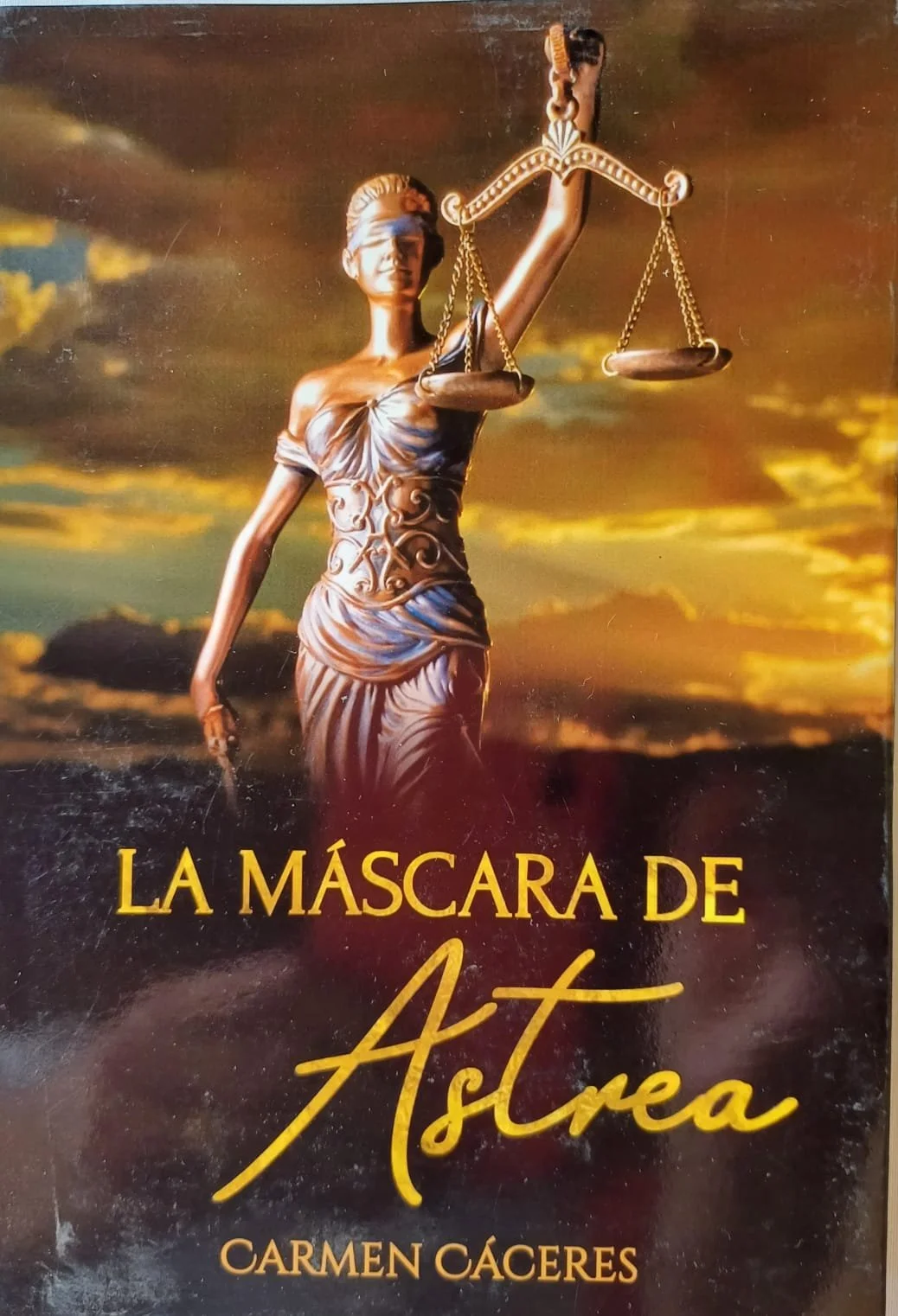 La máscara de astrea
