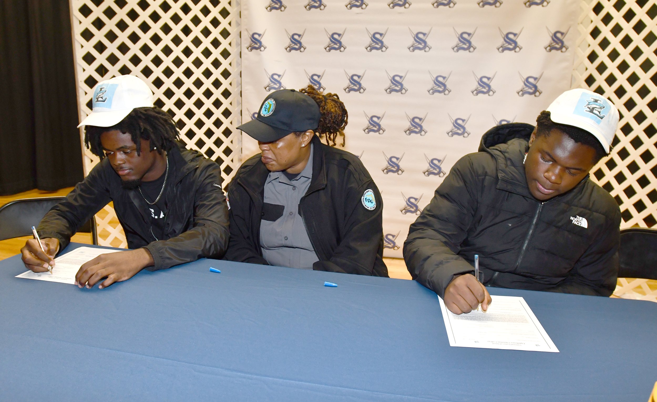 Two Sneads Pirates Set to Continue Football Careers Together