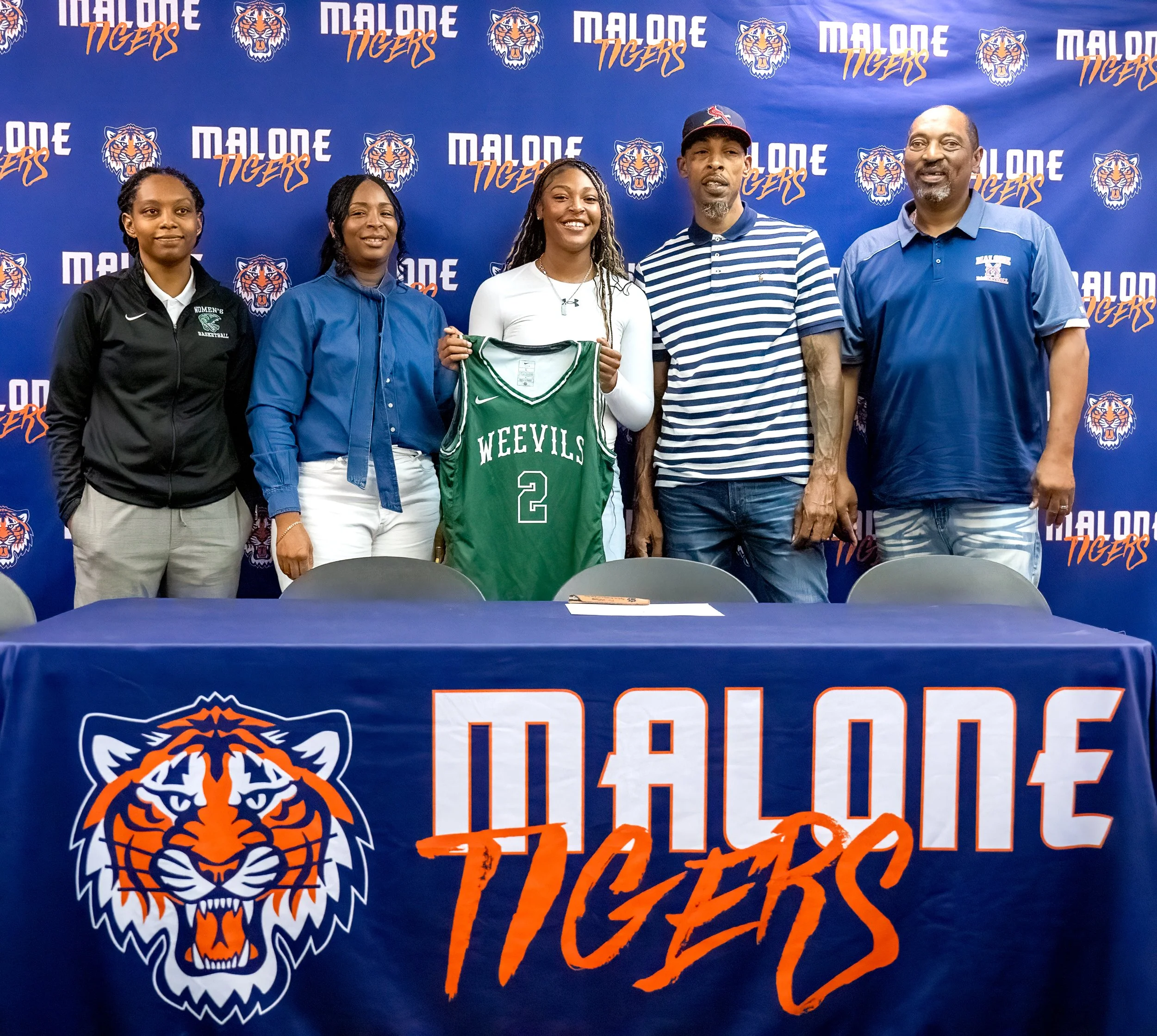Barnes Takes Her Game to the Next Level, Signs with Enterprise State